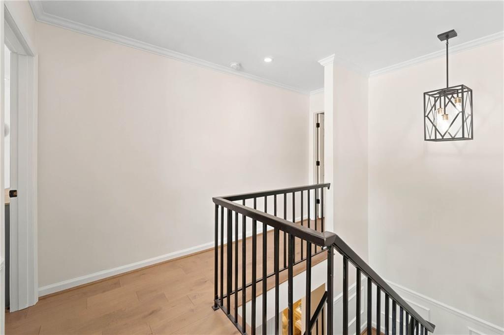 8 Ivy Ridge NE
