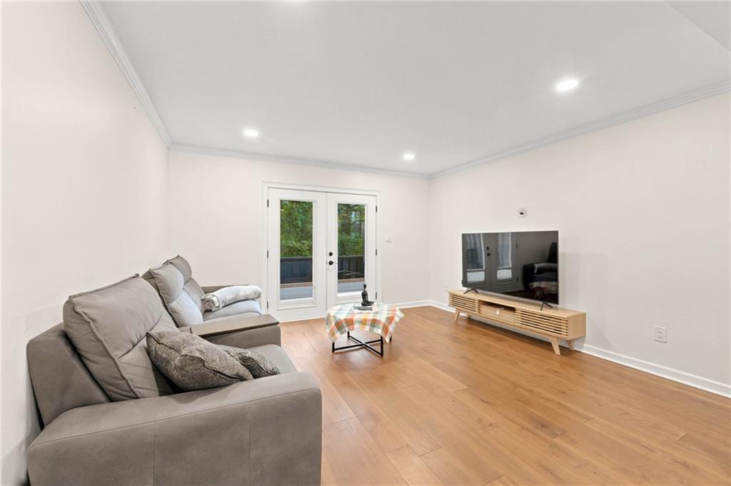 8 Ivy Ridge NE