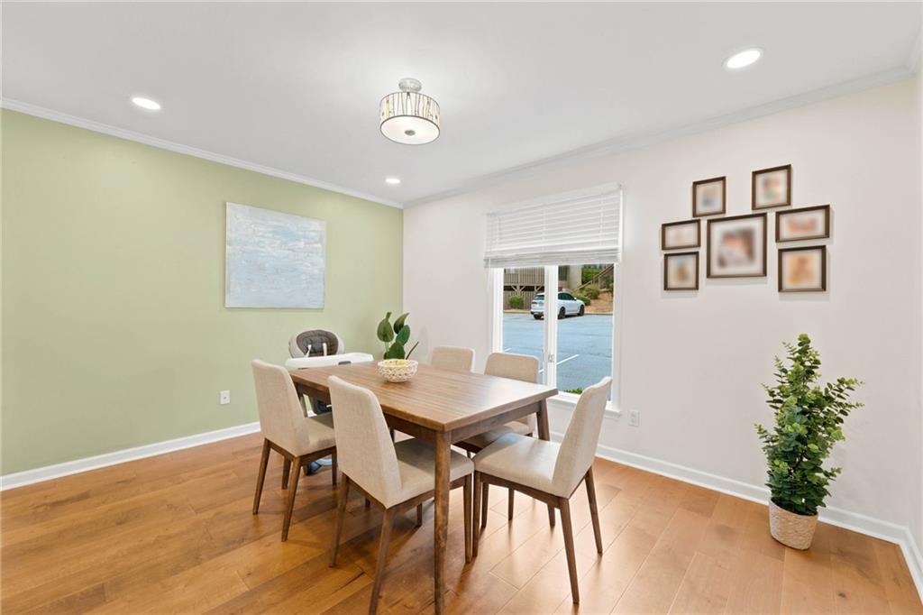 8 Ivy Ridge NE