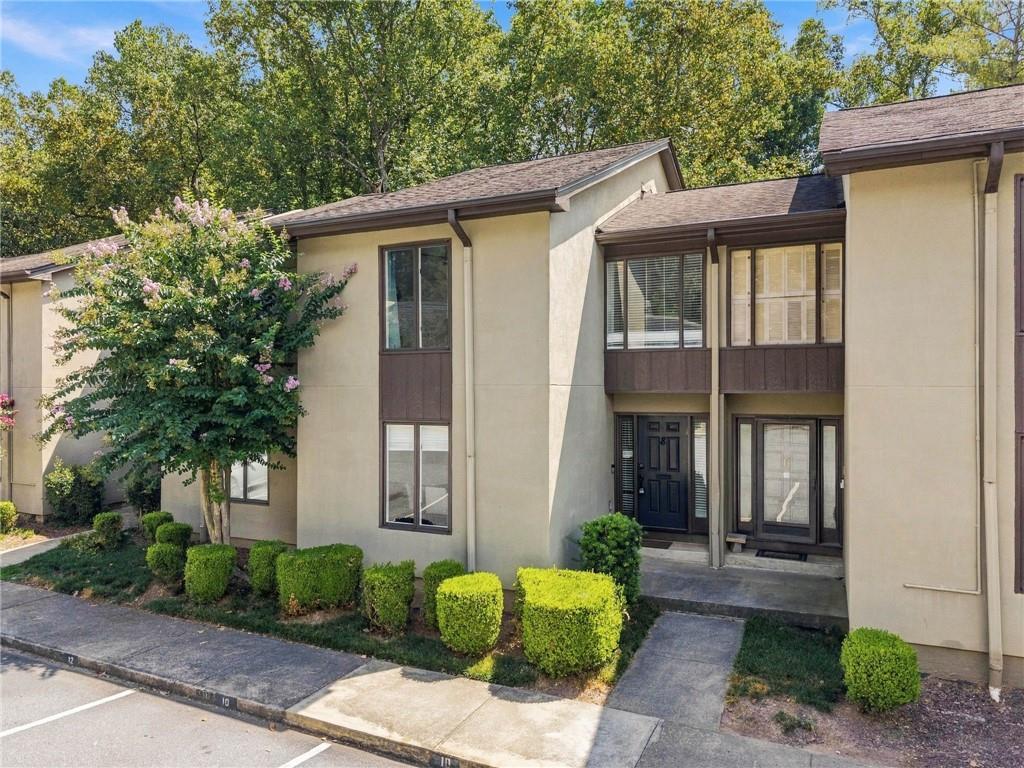 8 Ivy Ridge NE