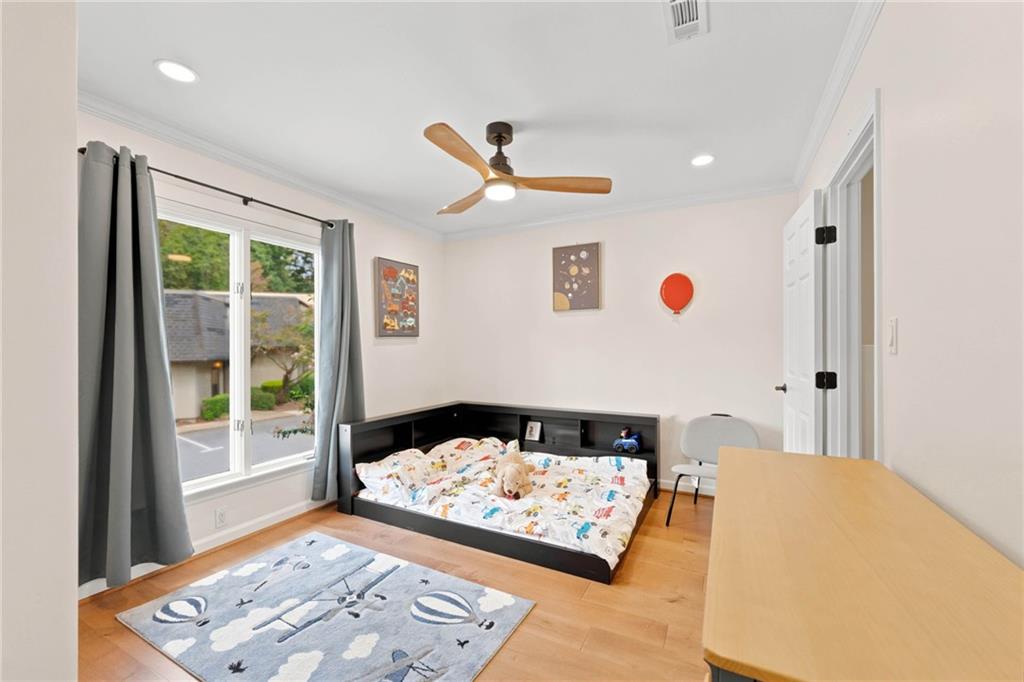 8 Ivy Ridge NE