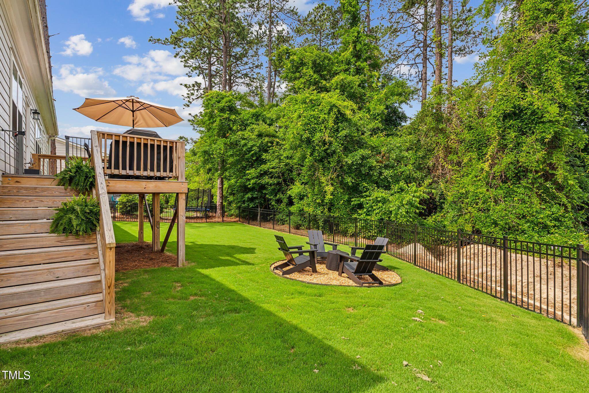 300 N Bracken Fern Lane