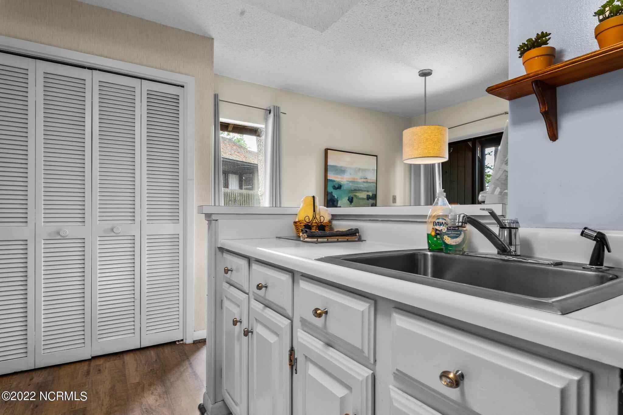 5 Pine Tree Road, # 212