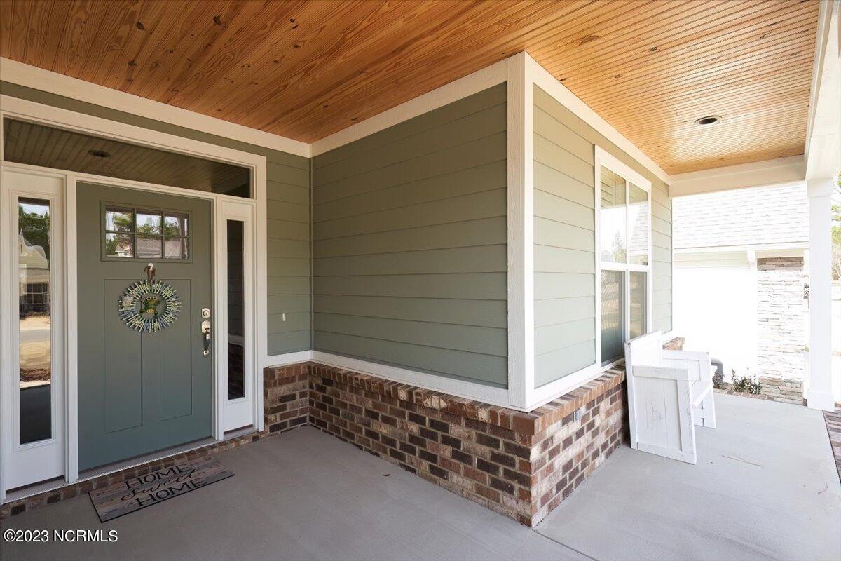 222 Luss Lane