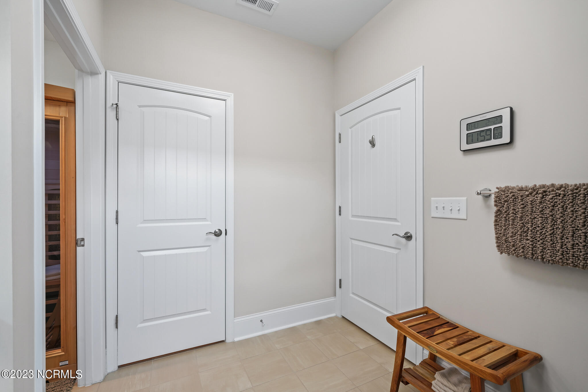 186 Holly Springs Court