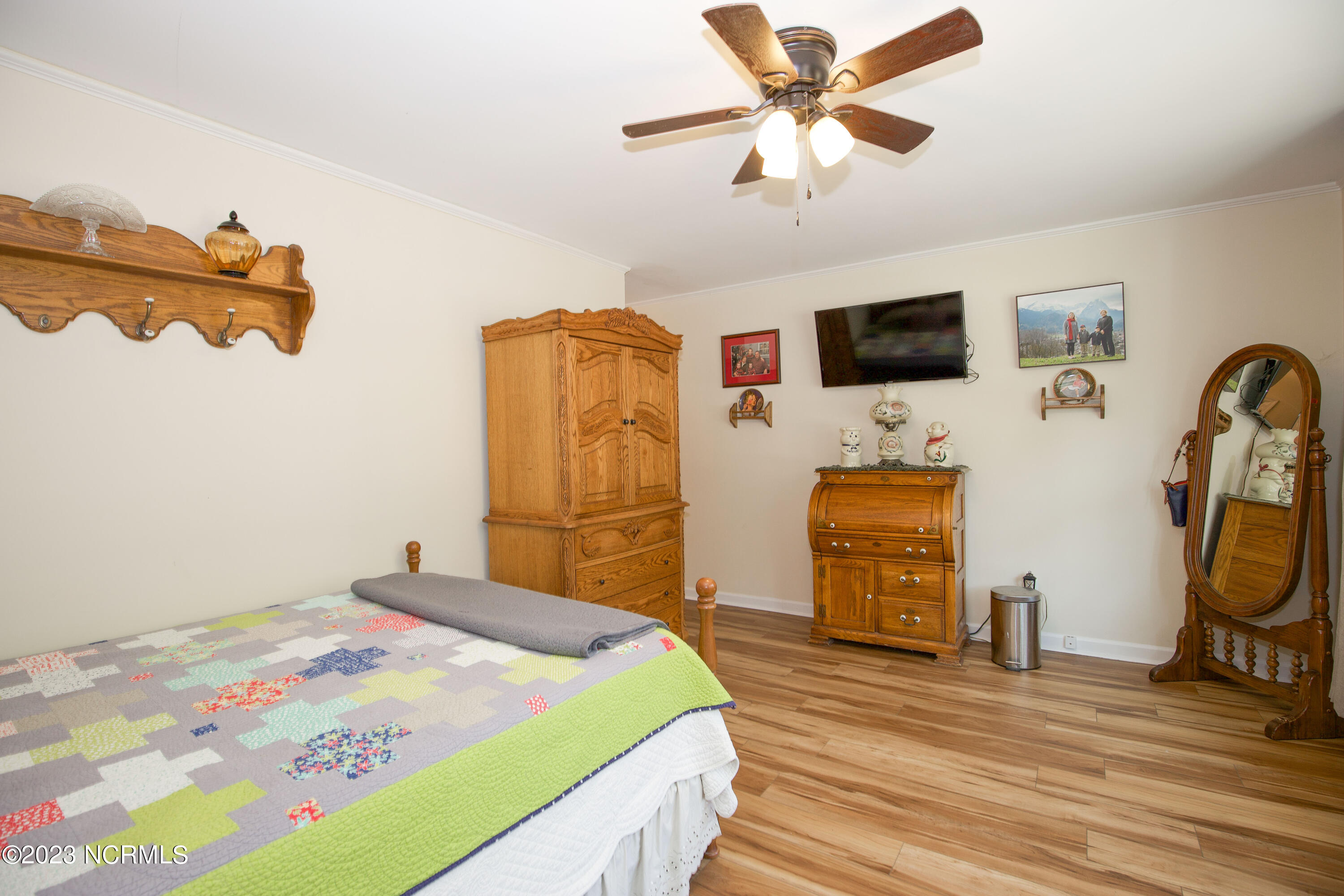 140 S Knoll Road
