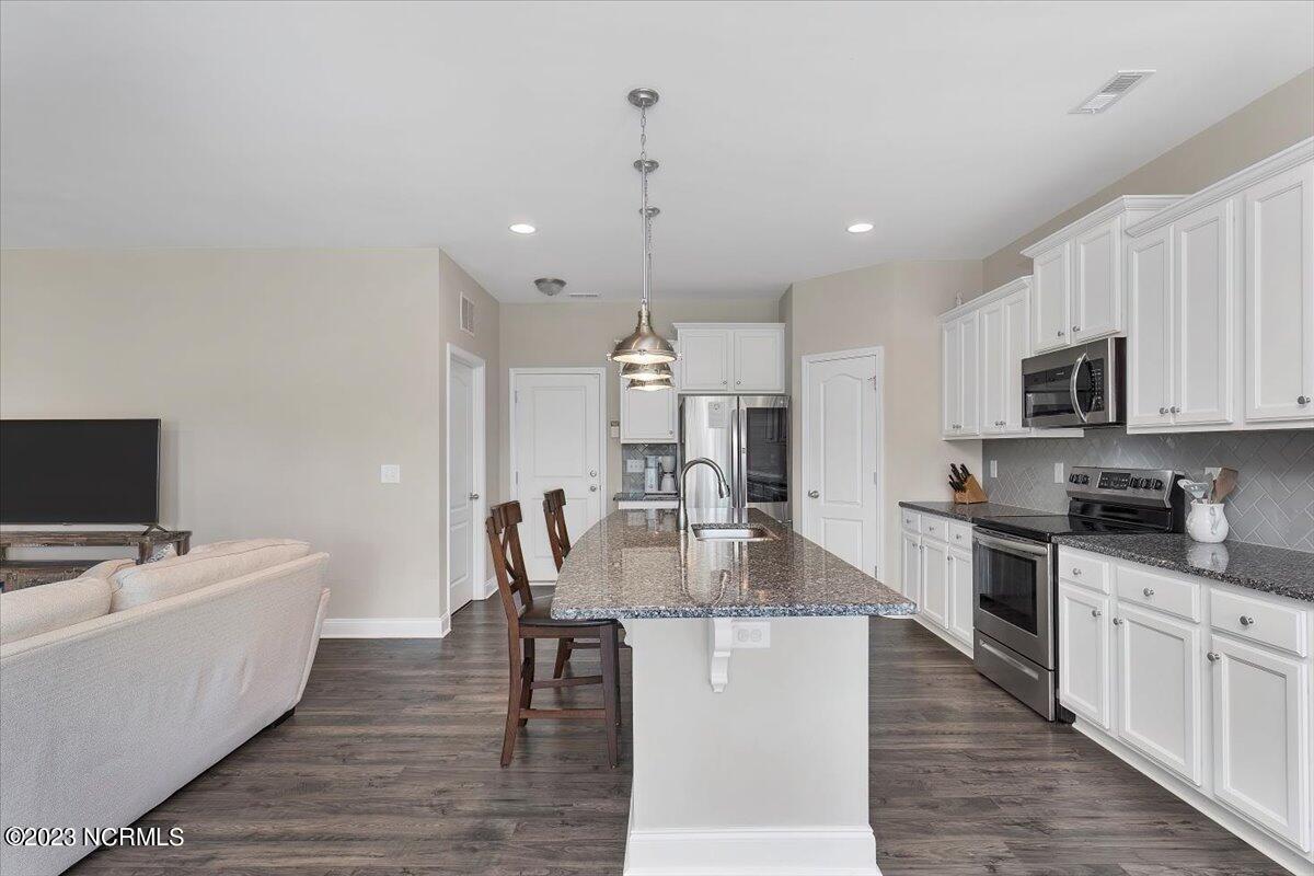 725 Avenue Of The Carolinas