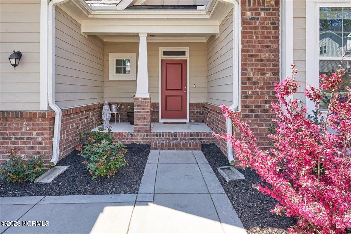 725 Avenue Of The Carolinas