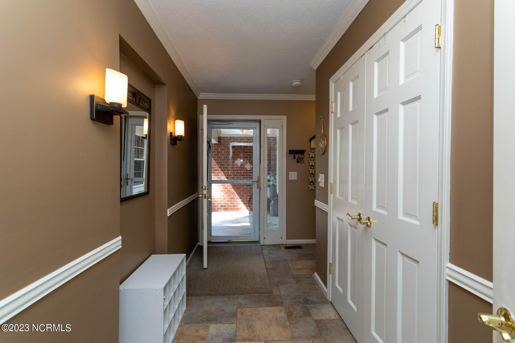 8 Martin Drive