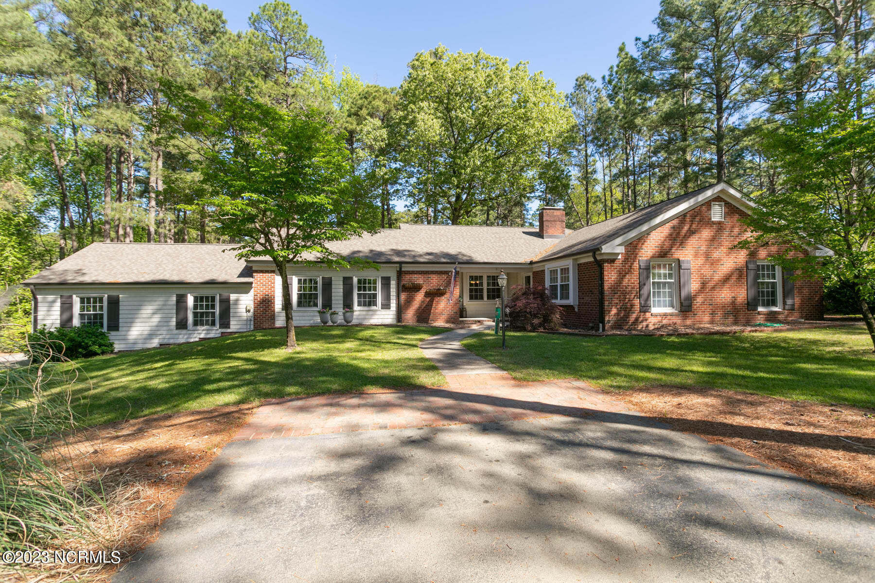 8 Martin Drive