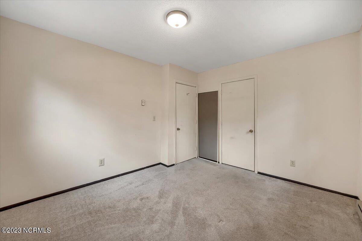 6 Cameron Lane