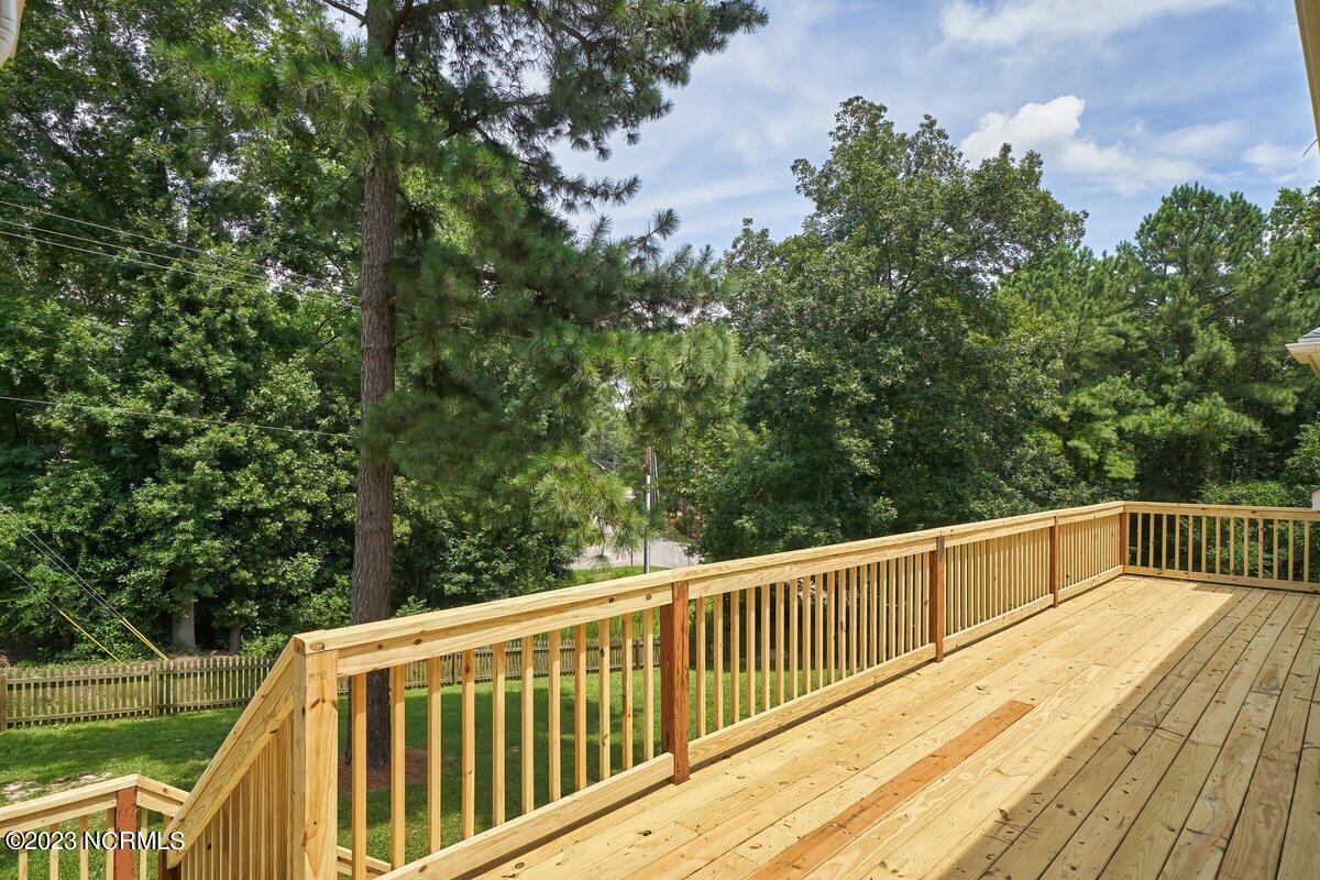 480 Lake Forest Drive SE