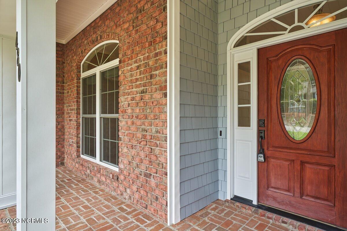 480 Lake Forest Drive SE