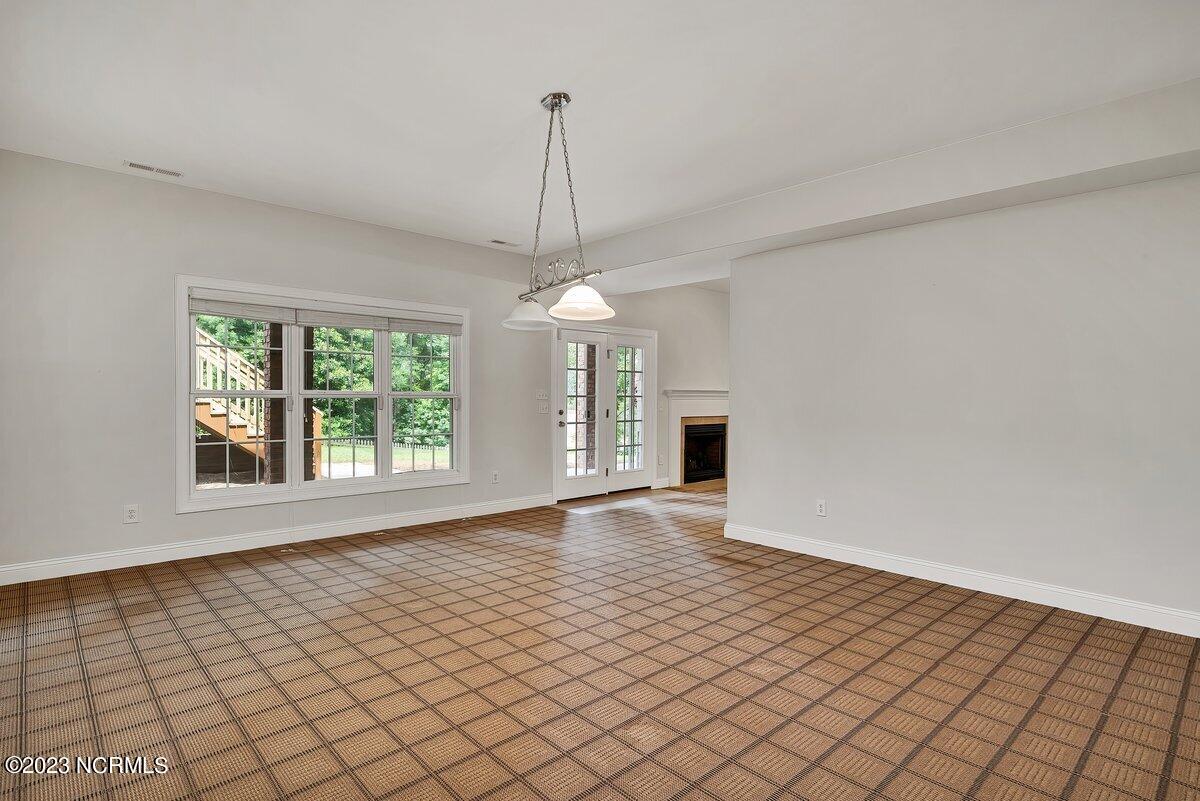 480 Lake Forest Drive SE