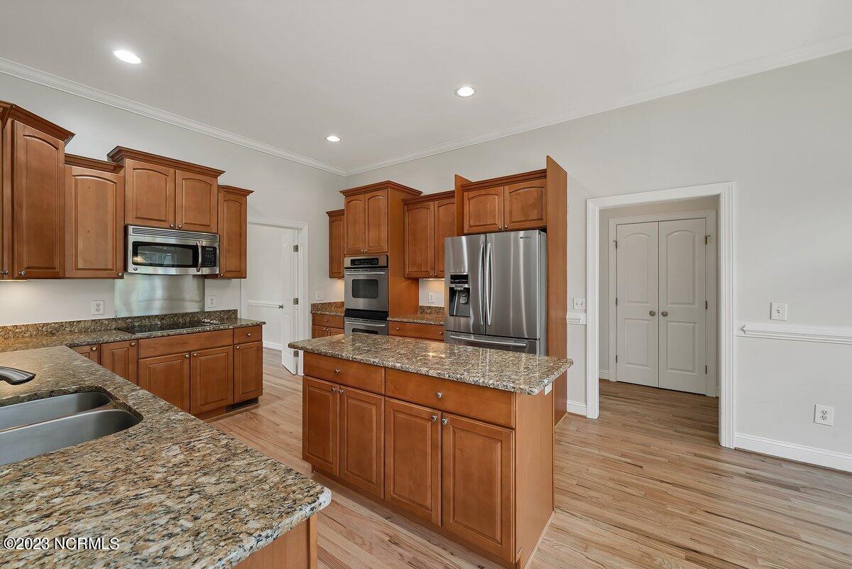 480 Lake Forest Drive SE