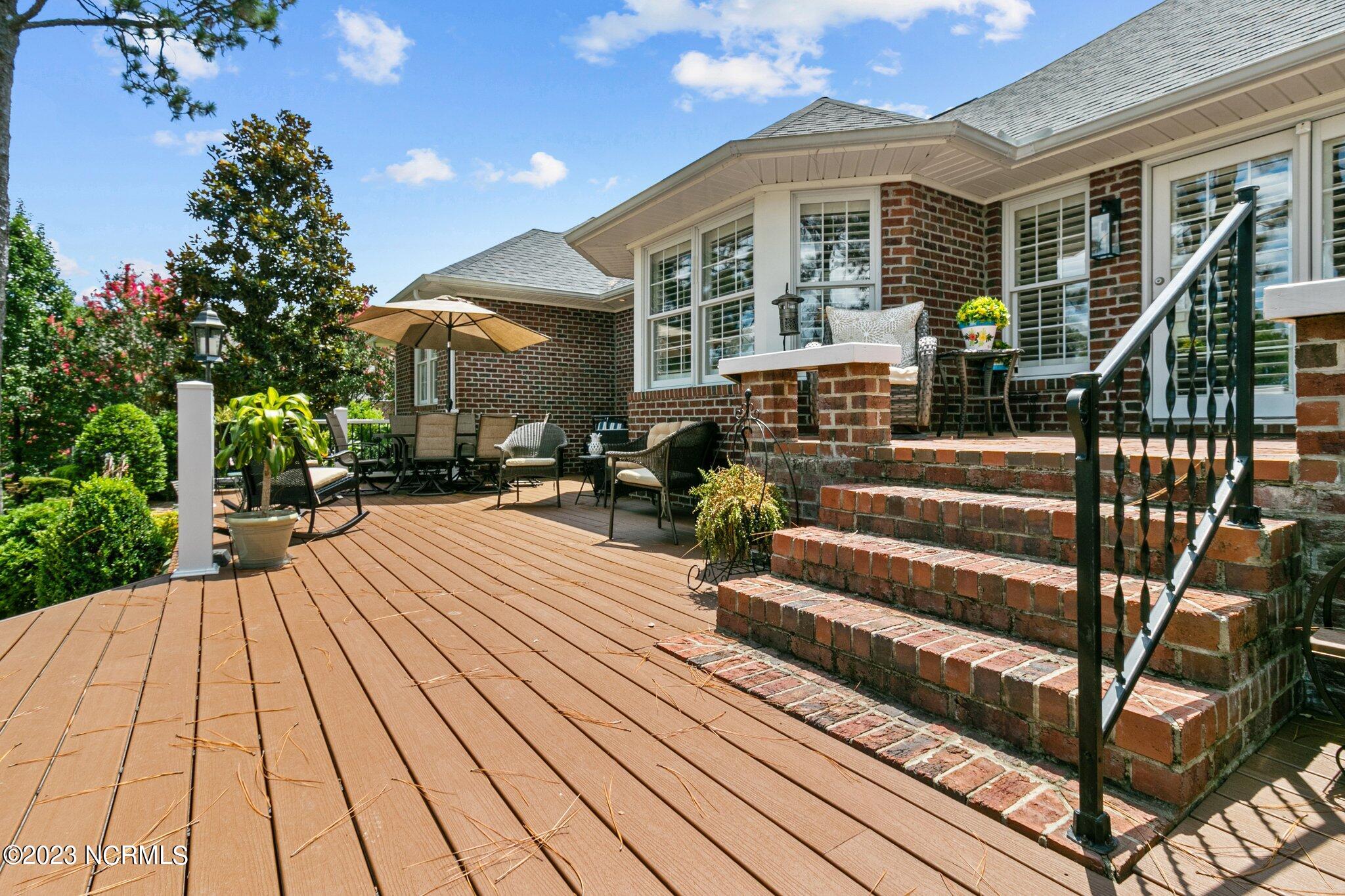 104 Steeplechase Way