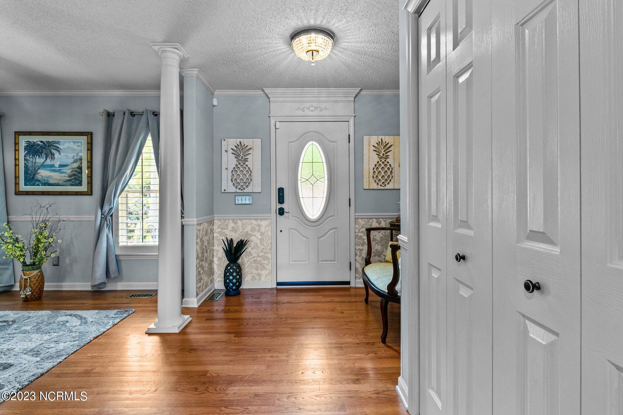 104 Steeplechase Way