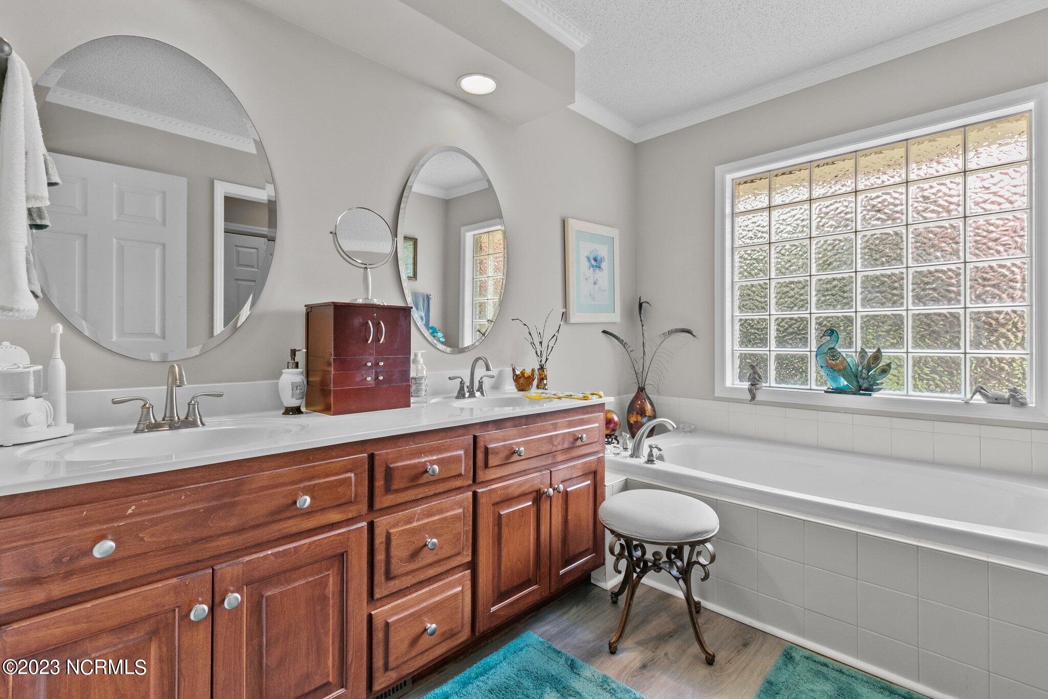 104 Steeplechase Way