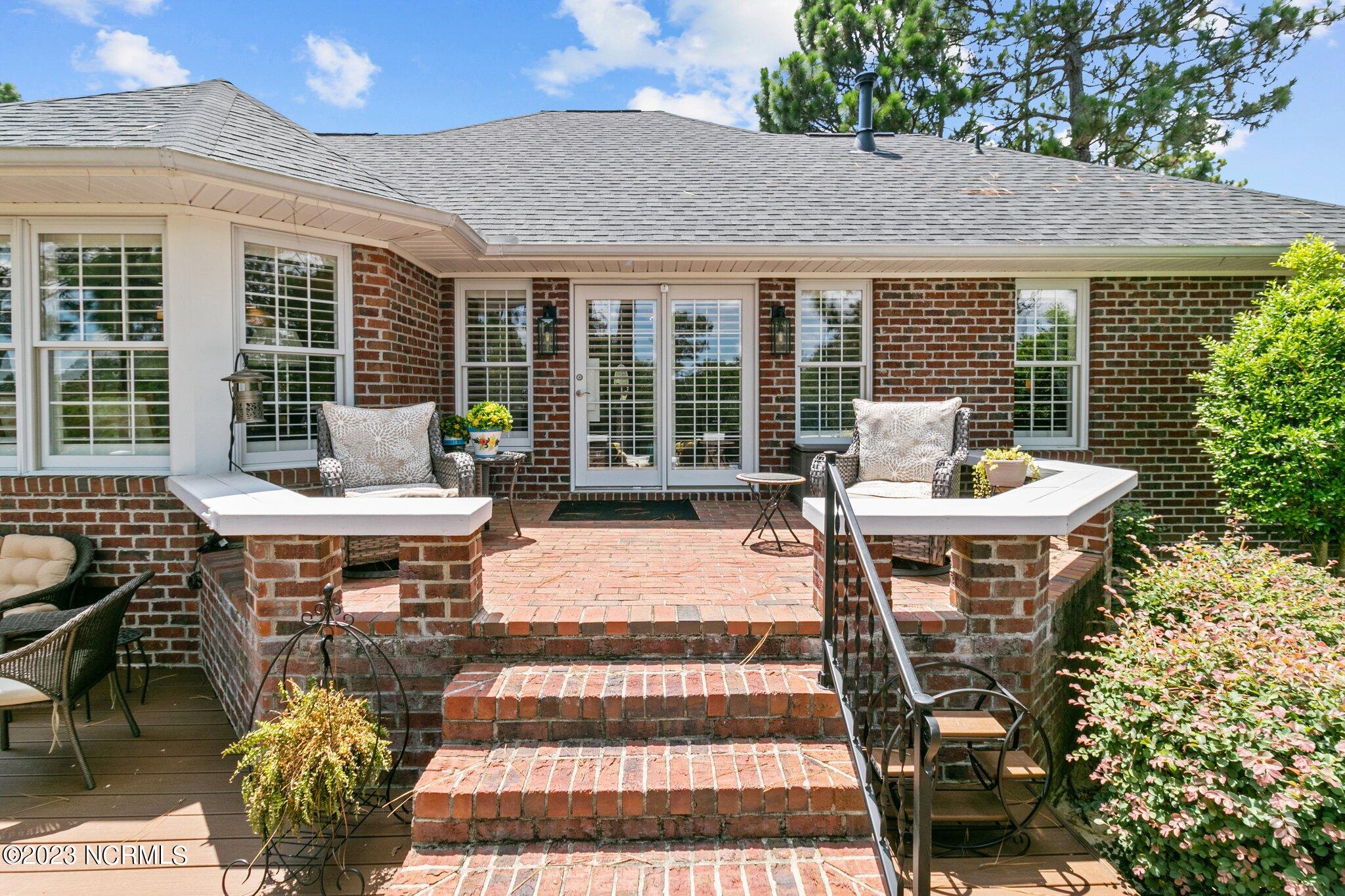 104 Steeplechase Way
