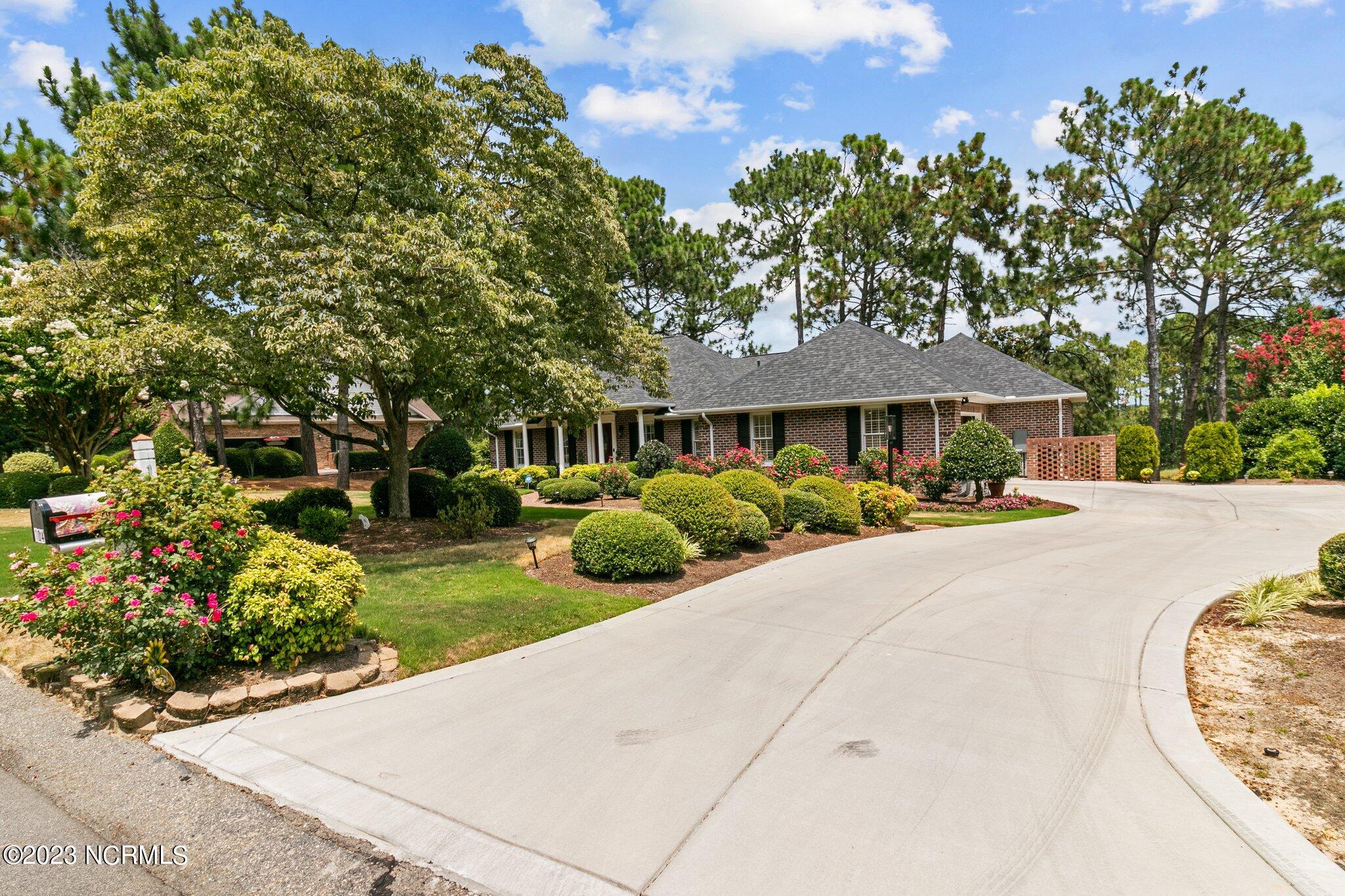 104 Steeplechase Way
