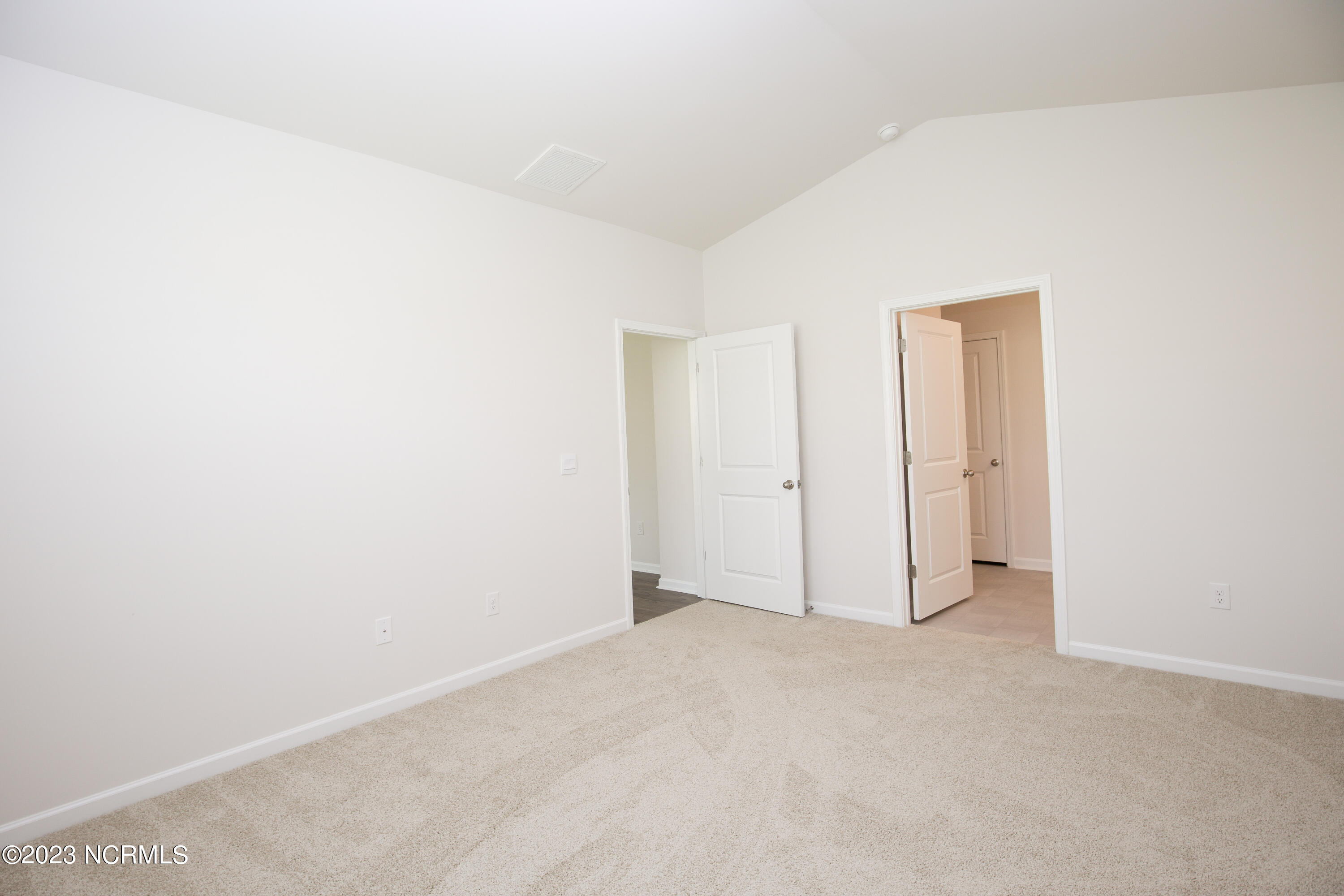 407 Apricot Lane
