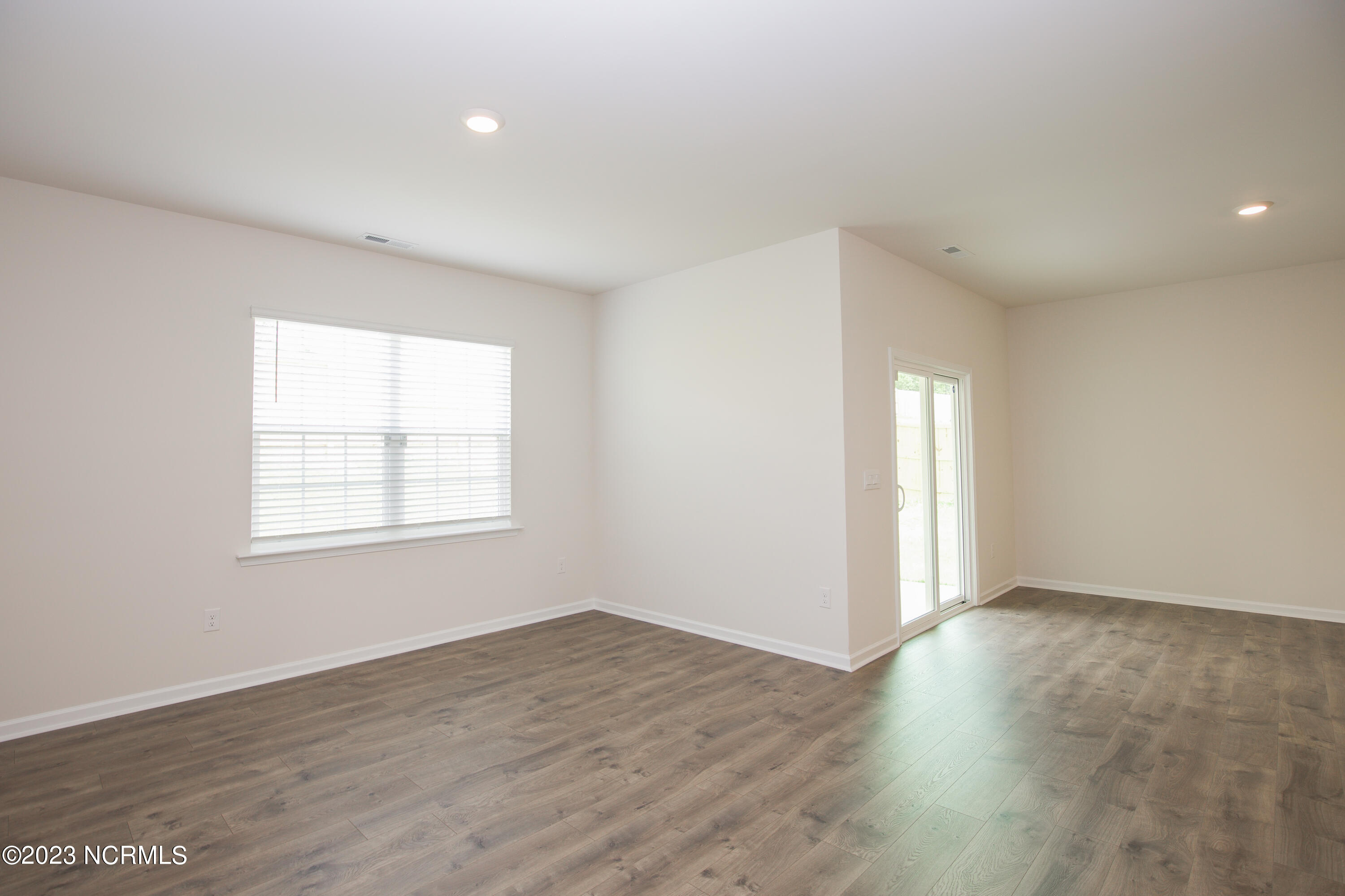 407 Apricot Lane
