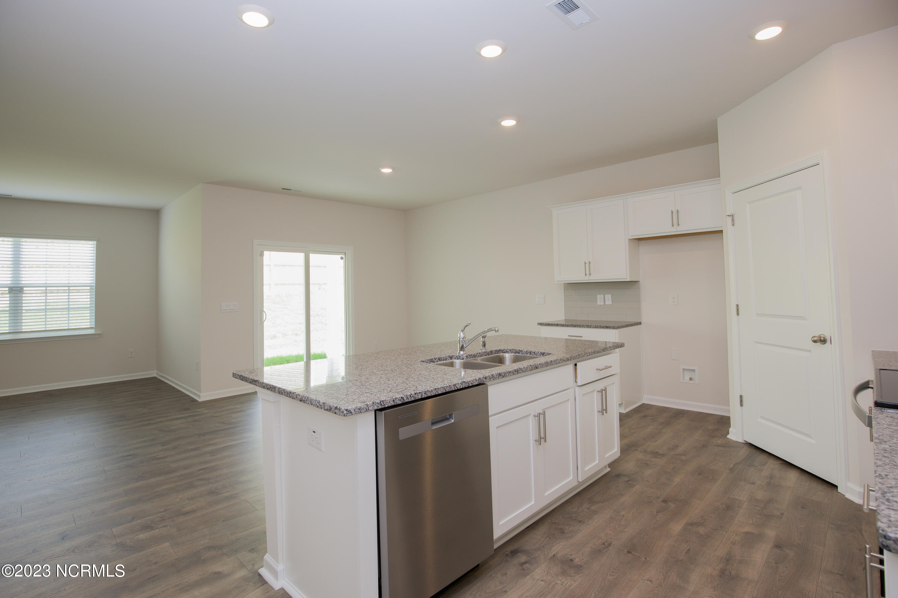 407 Apricot Lane