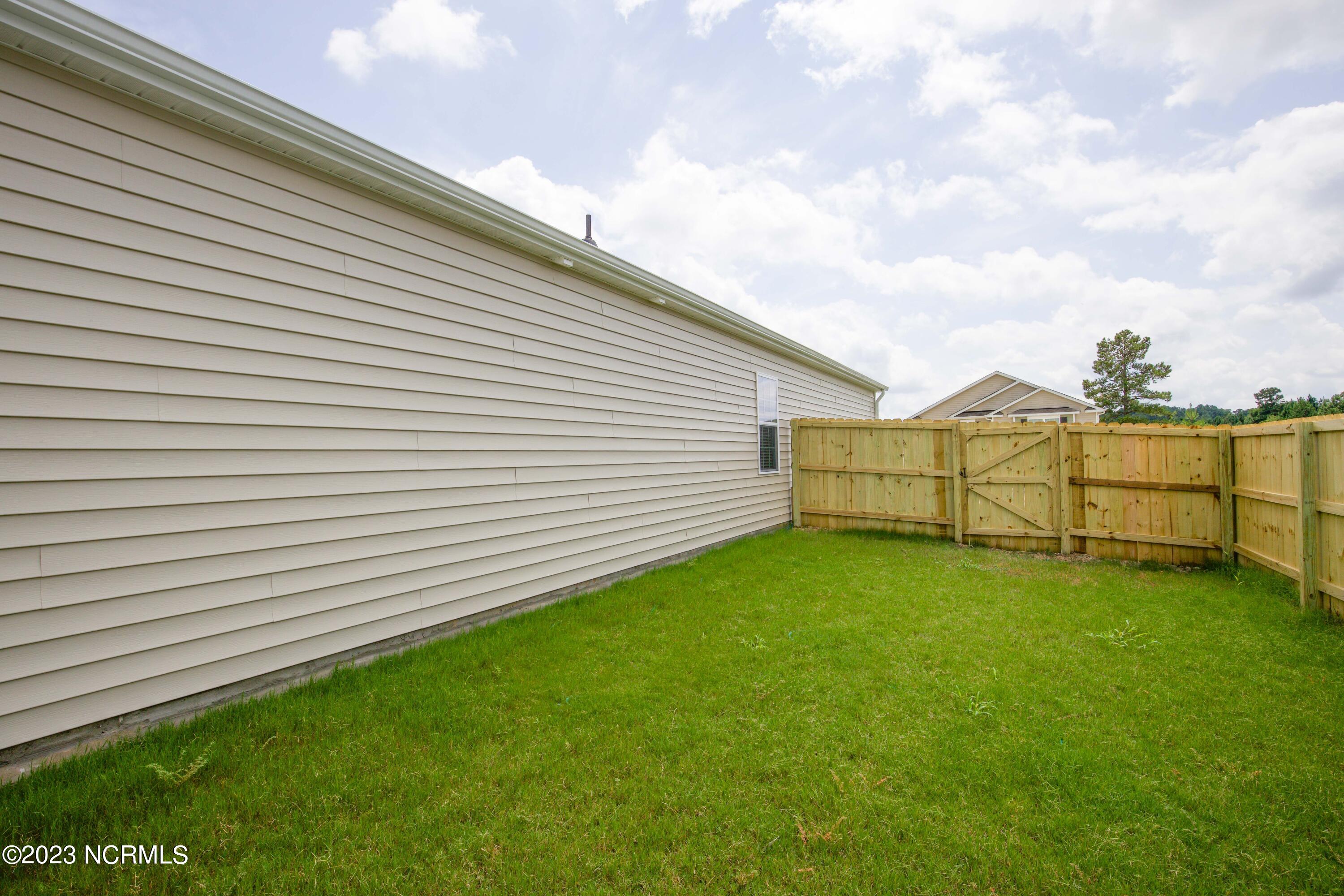 407 Apricot Lane