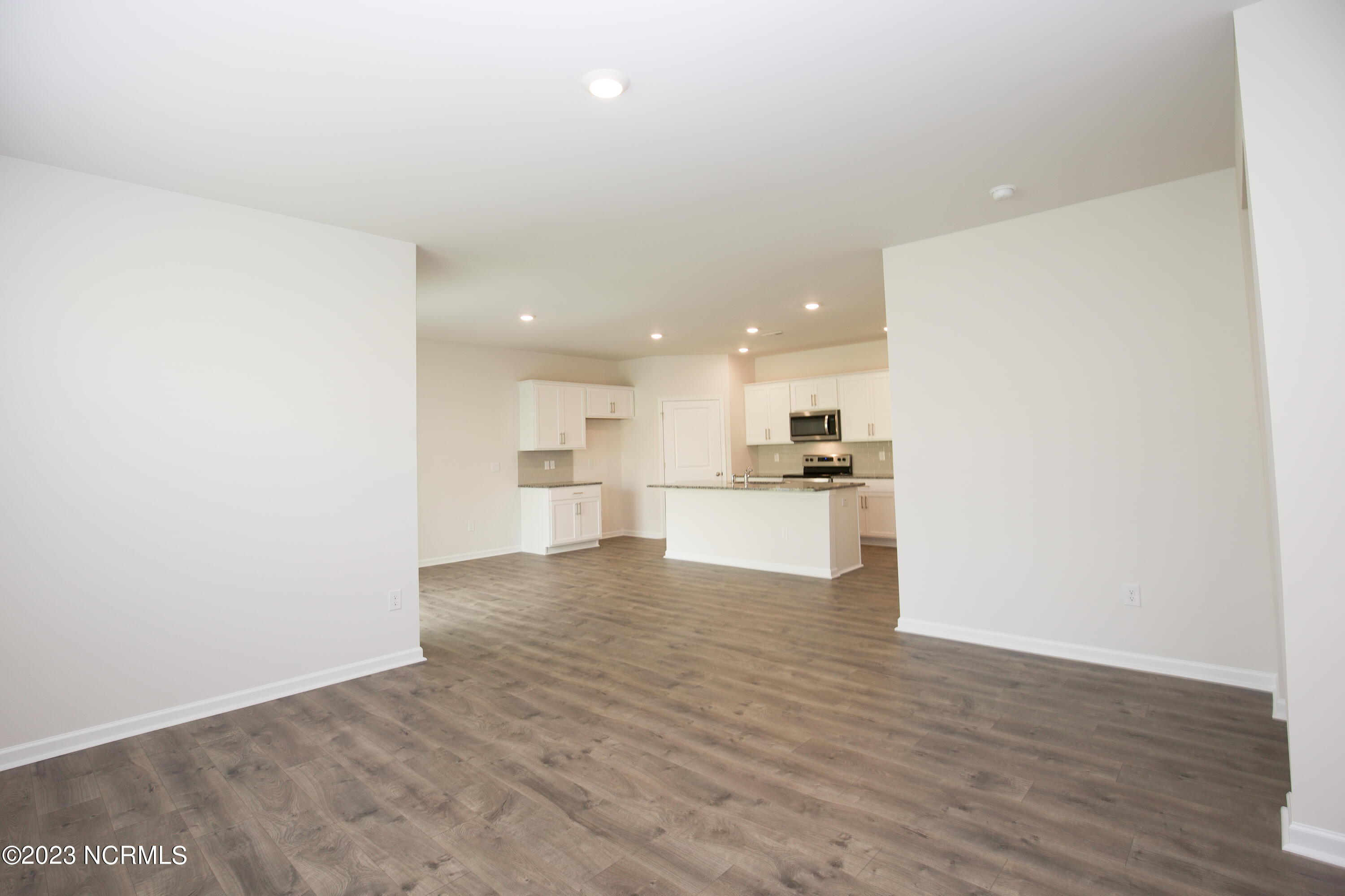 407 Apricot Lane