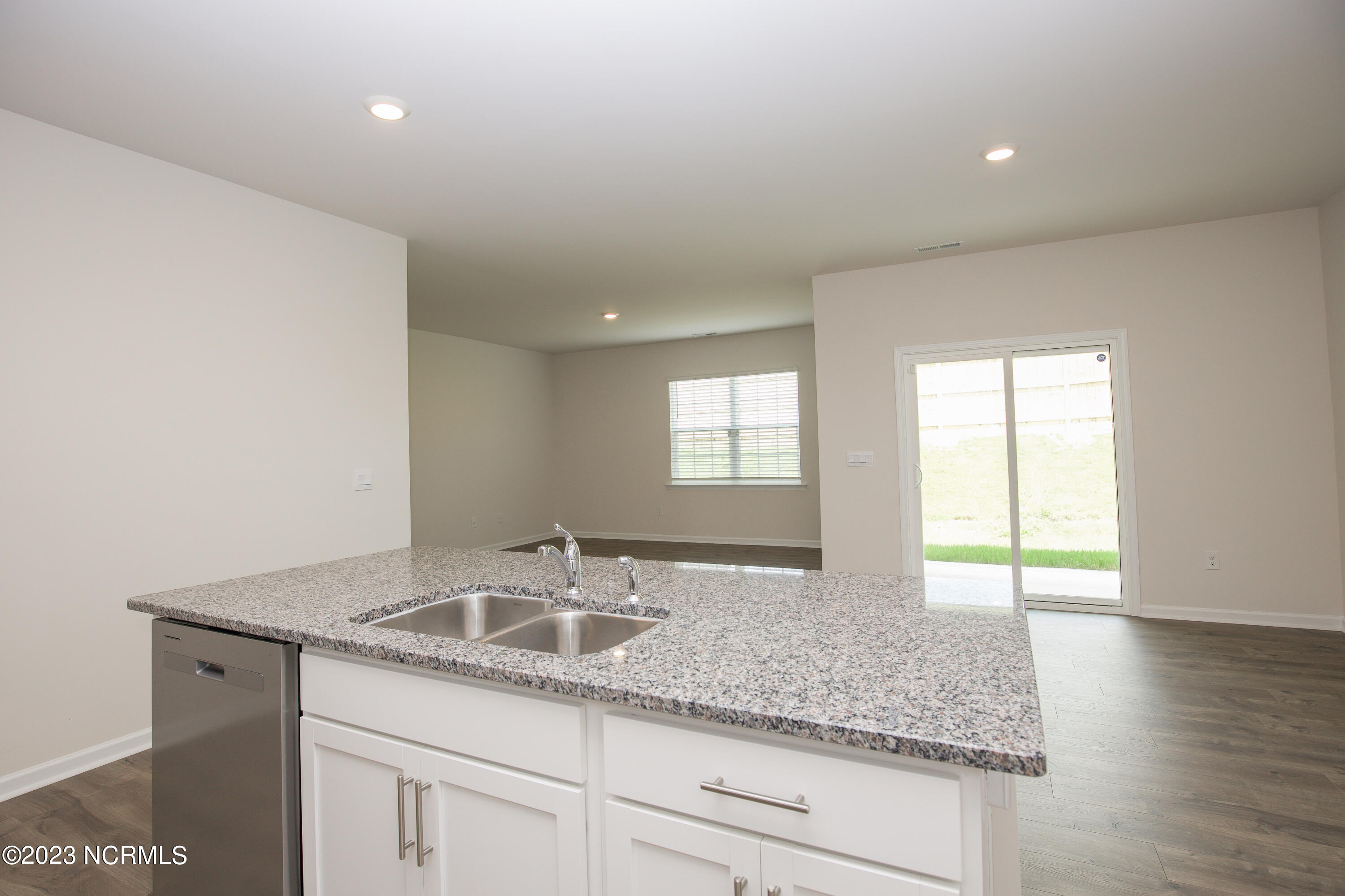 407 Apricot Lane