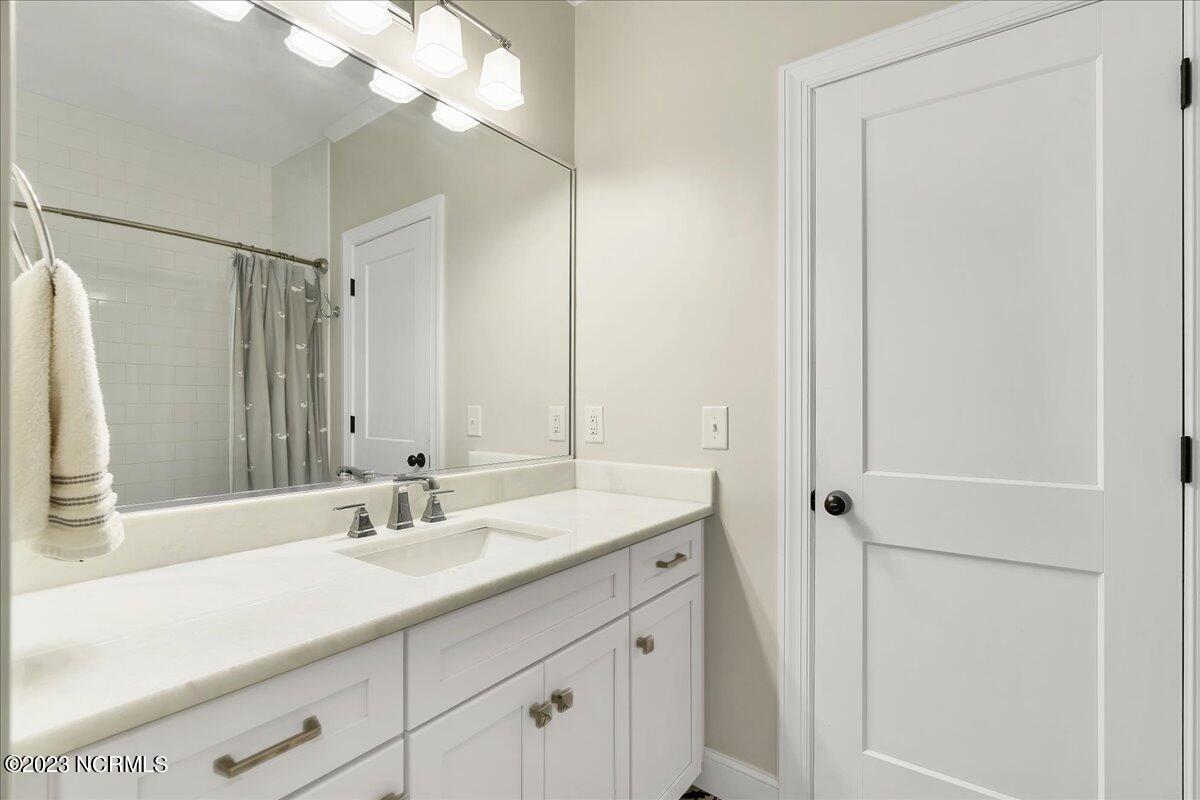 240 E Pennsylvania Avenue