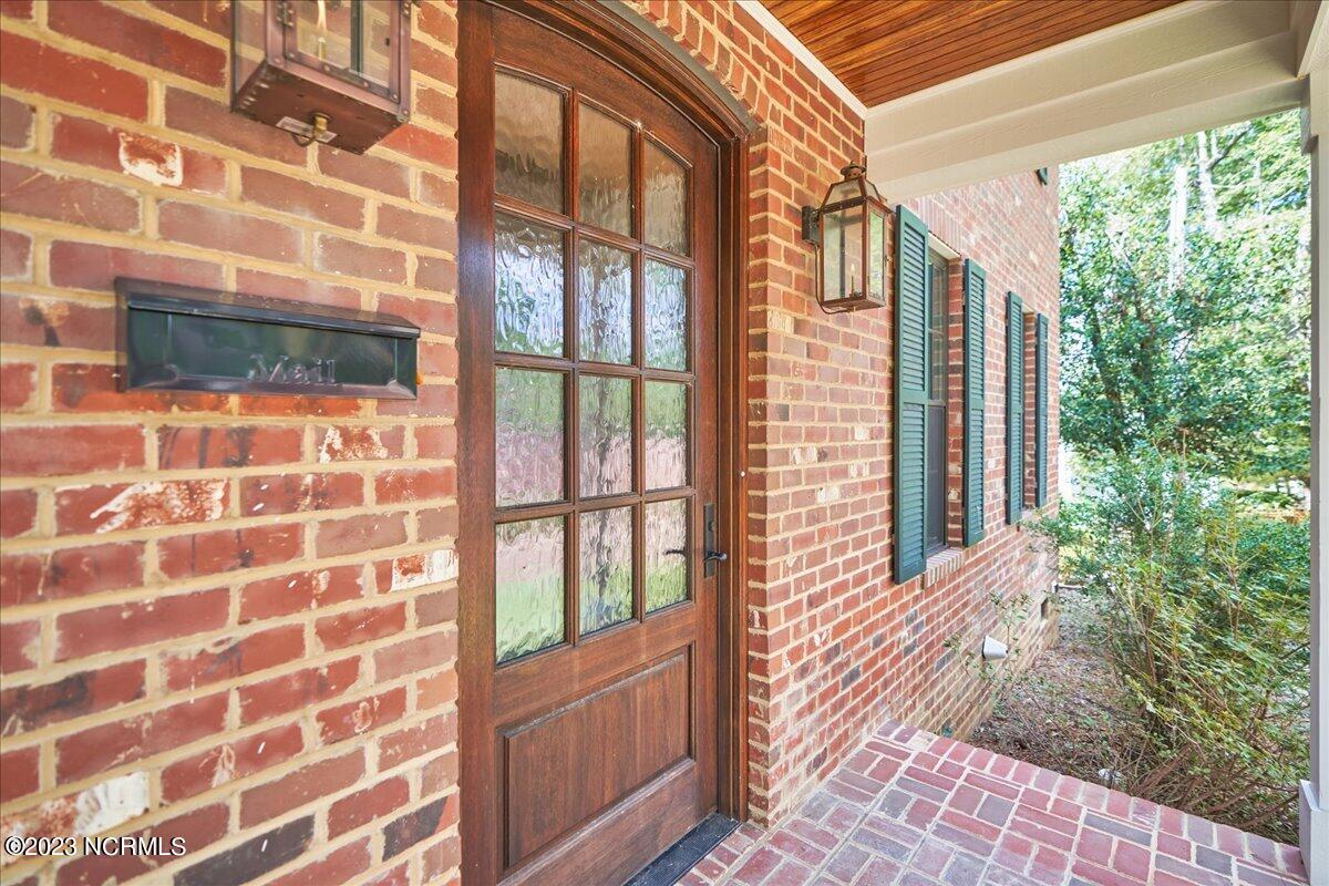 240 E Pennsylvania Avenue