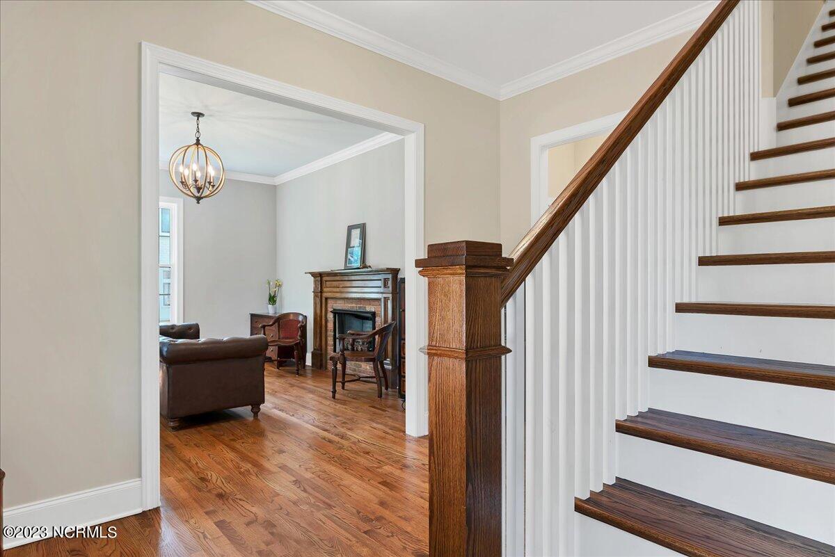 240 E Pennsylvania Avenue