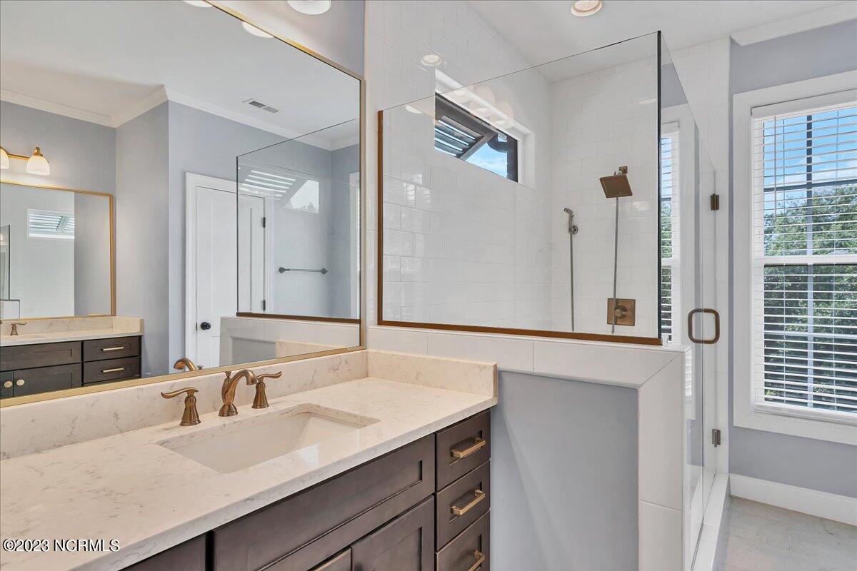 240 E Pennsylvania Avenue