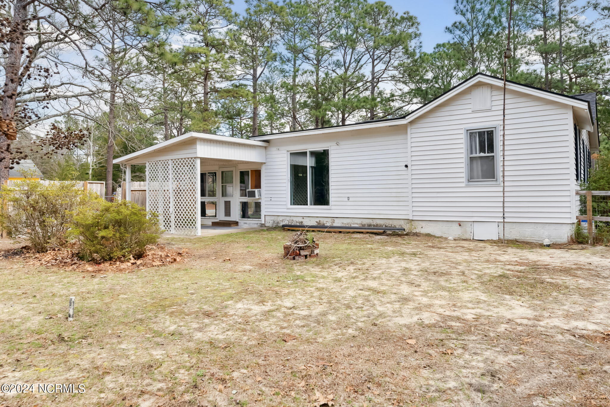 135 S Pecan Street