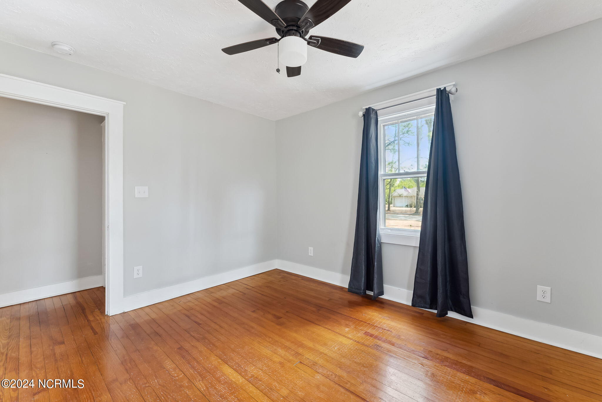 135 S Pecan Street
