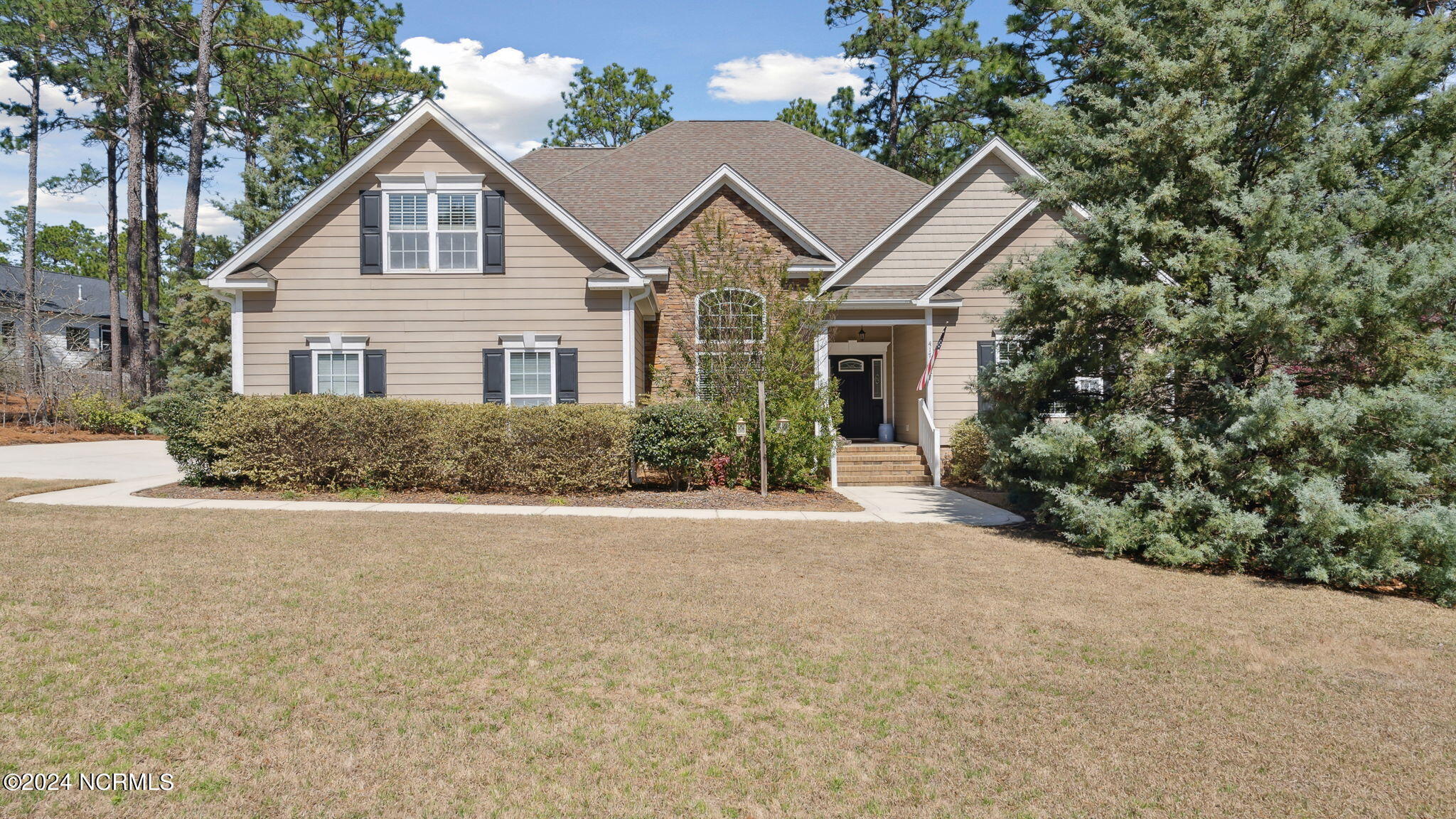 417 Avenue Of The Carolinas