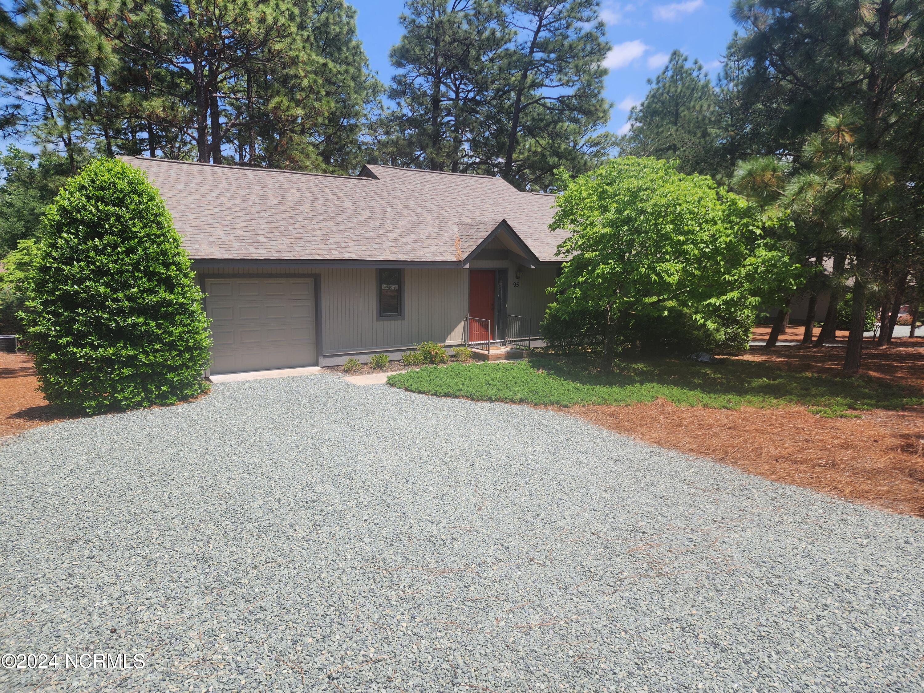 95 Brandon Trail