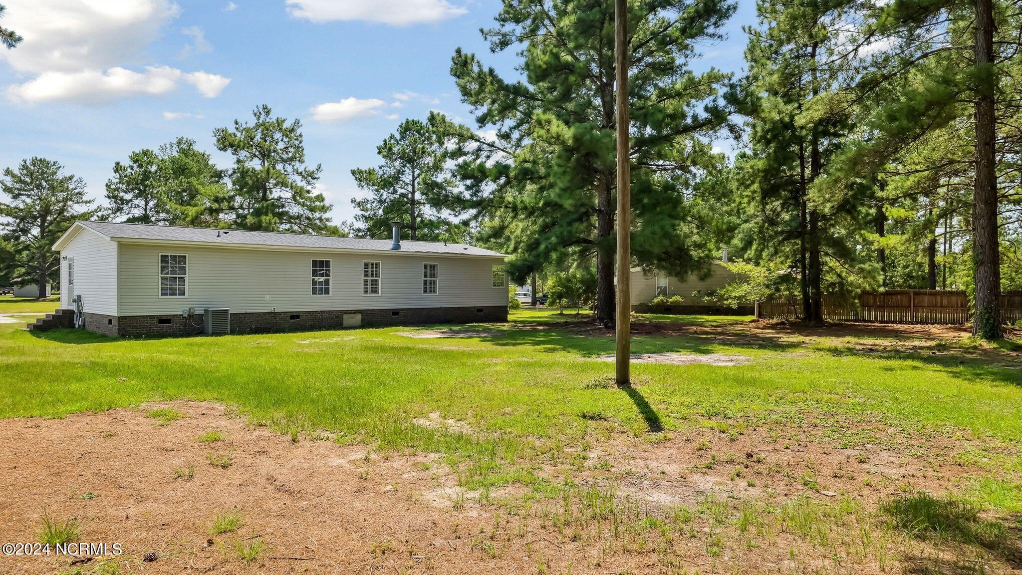 225 Meadowfield Circle
