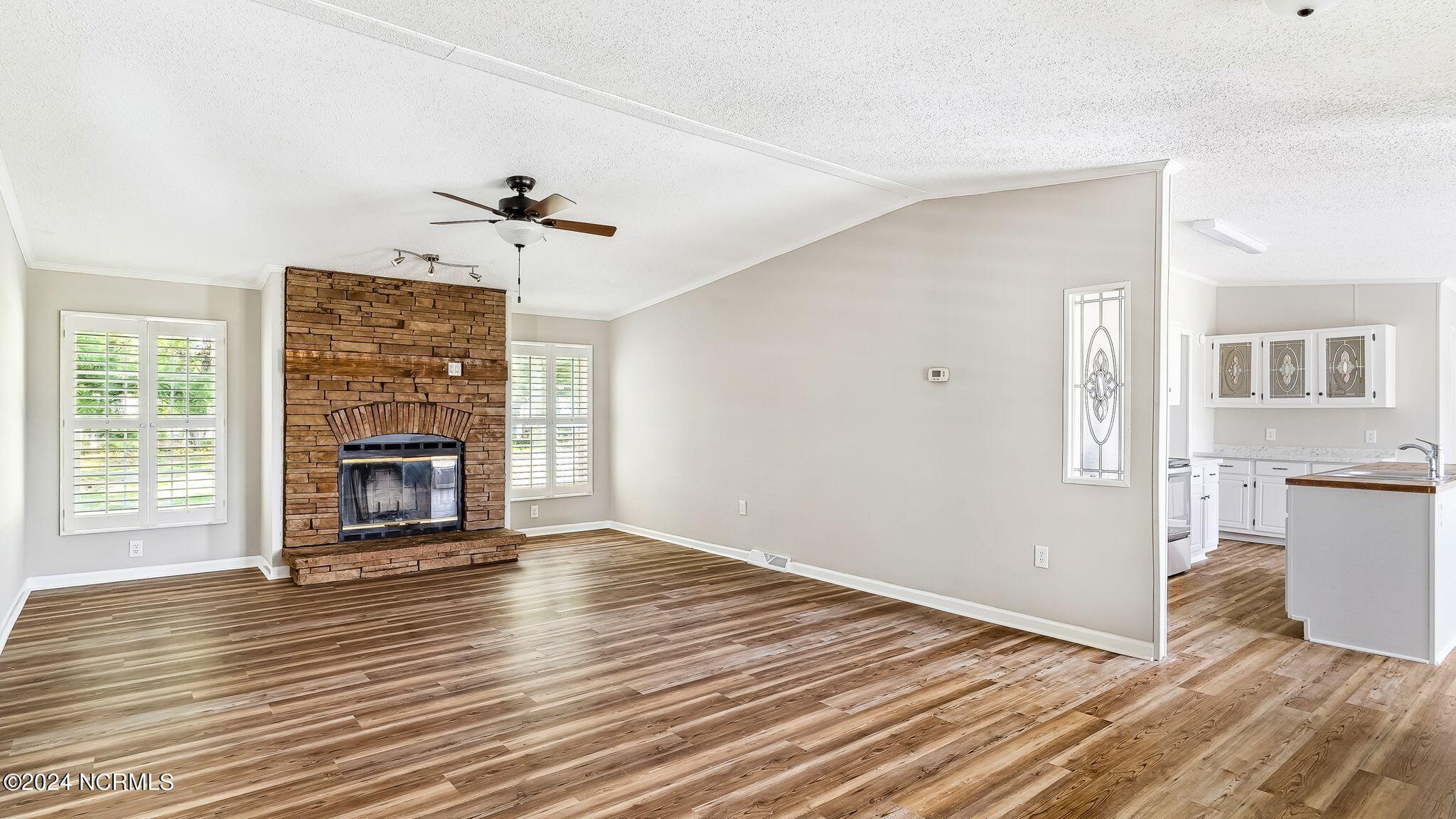 225 Meadowfield Circle