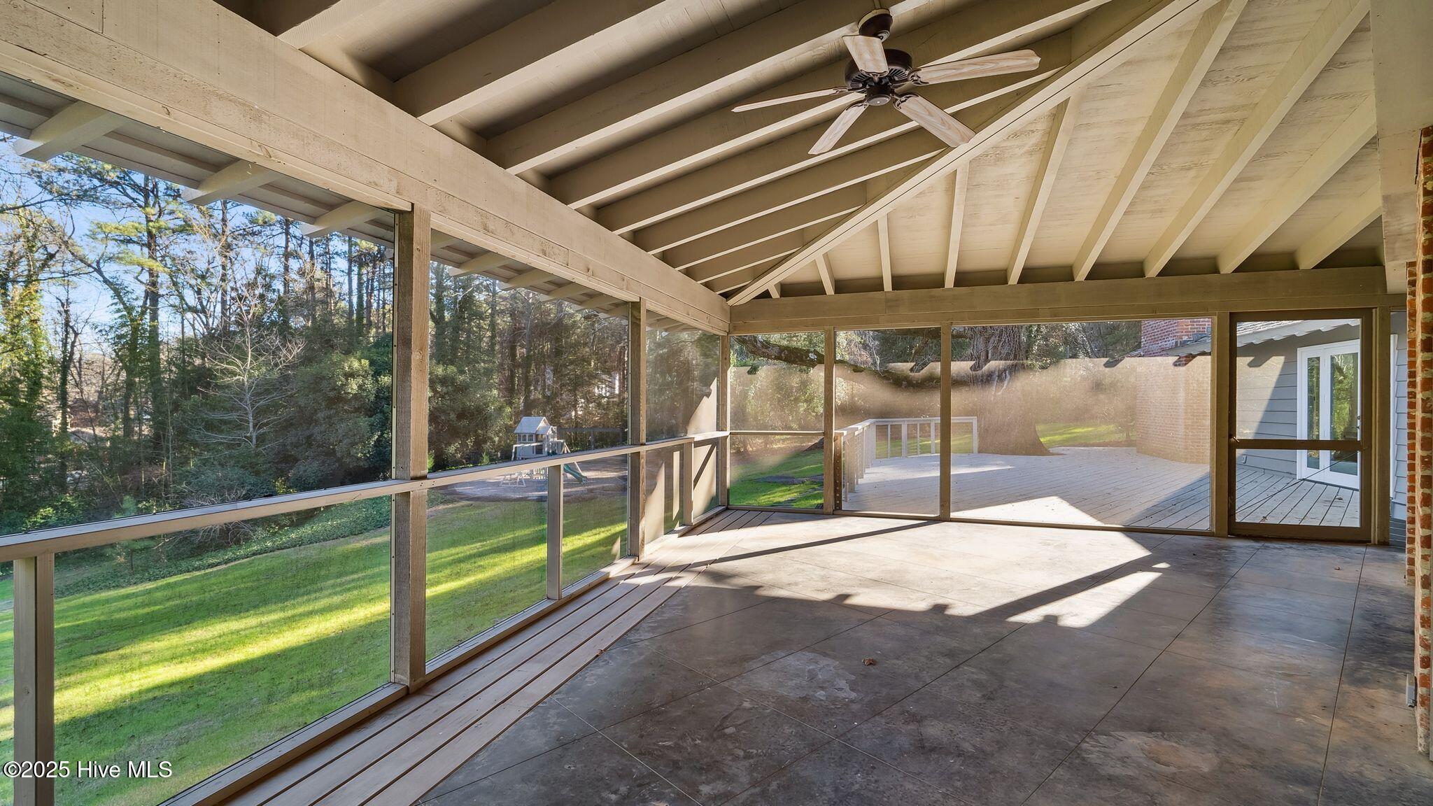 1645 E Indiana Avenue