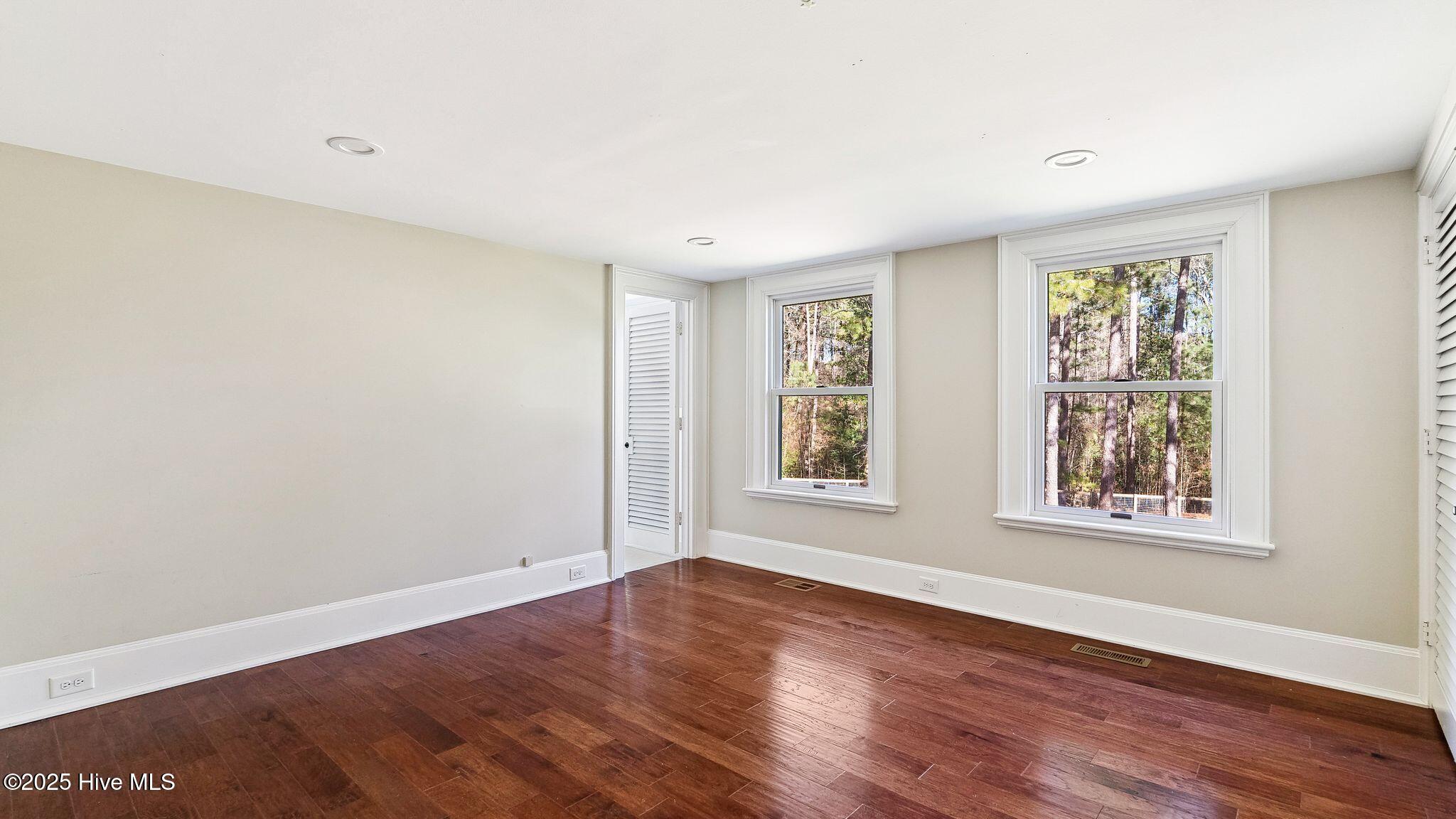 1645 E Indiana Avenue