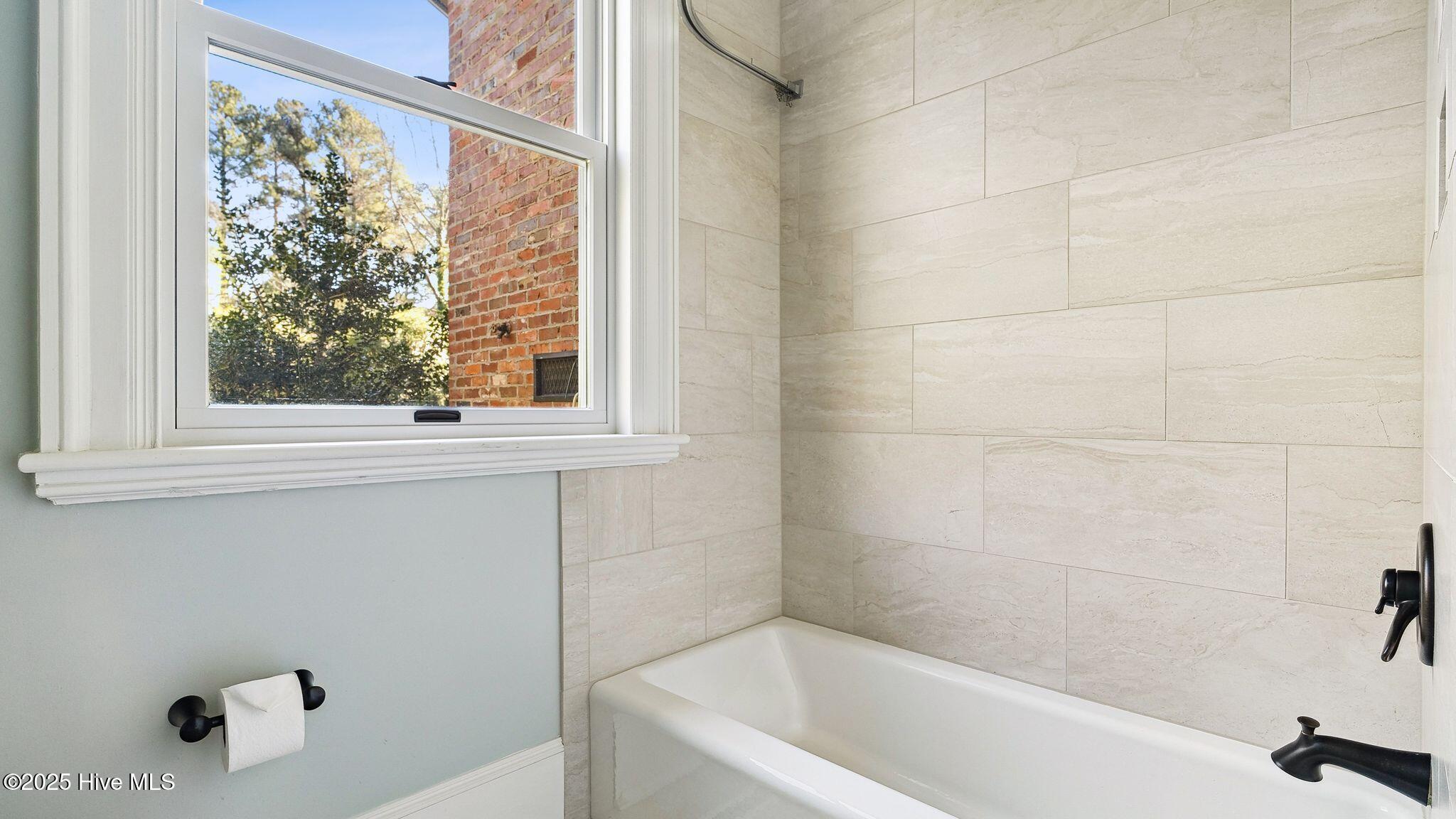 1645 E Indiana Avenue