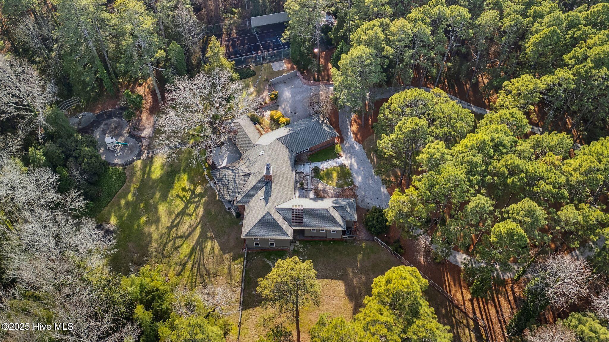 1645 E Indiana Avenue