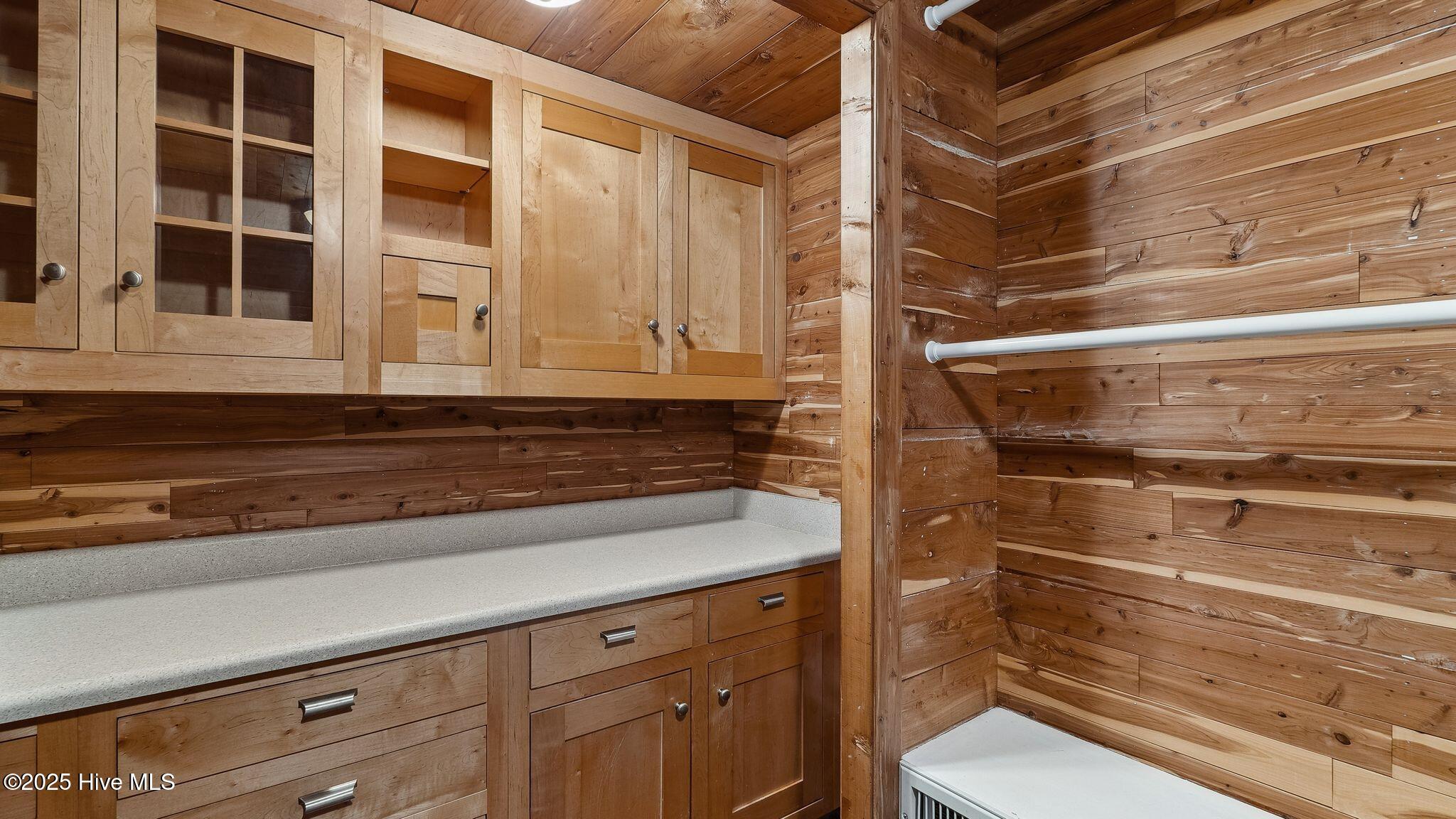 1645 E Indiana Avenue