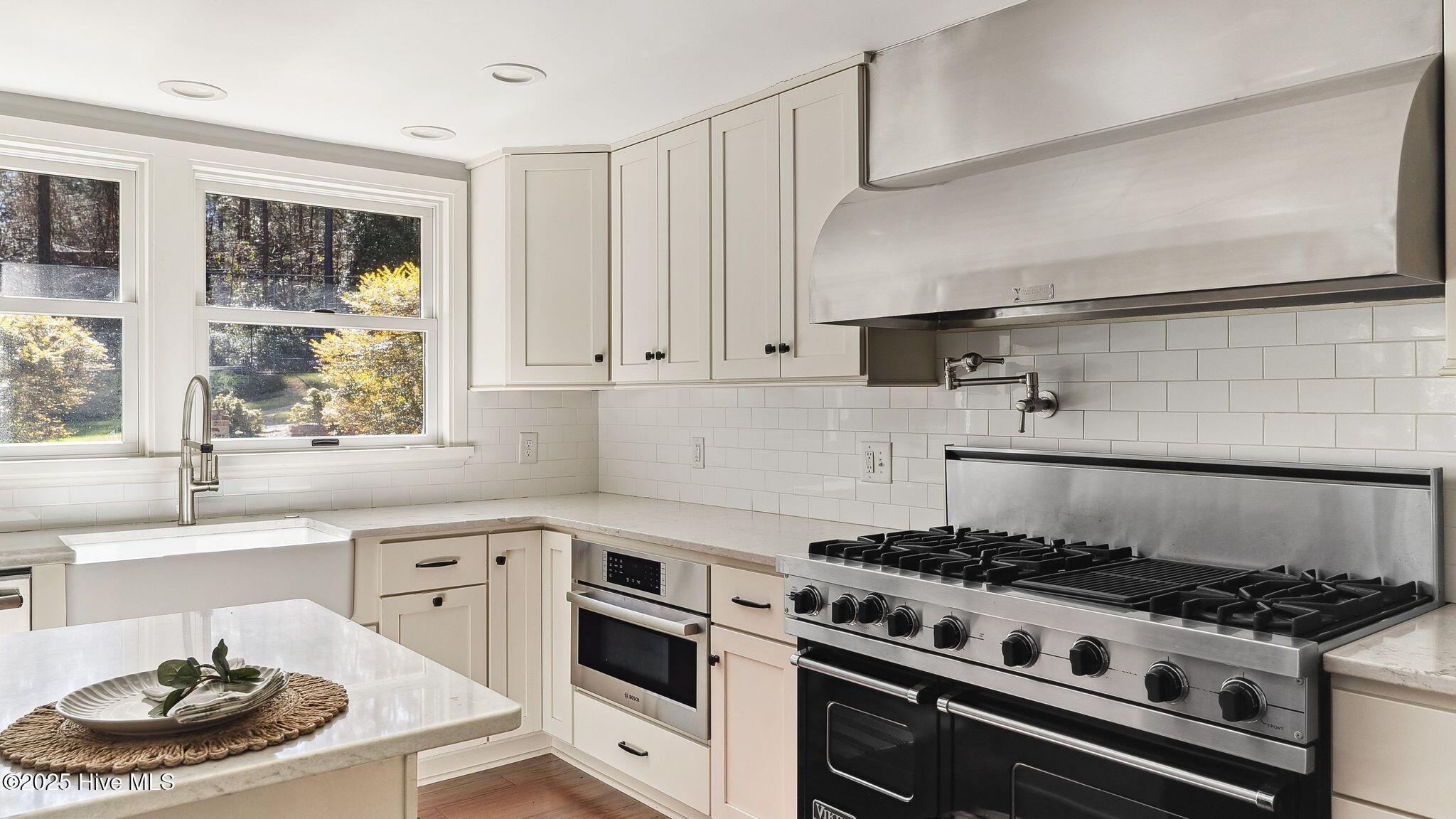 1645 E Indiana Avenue