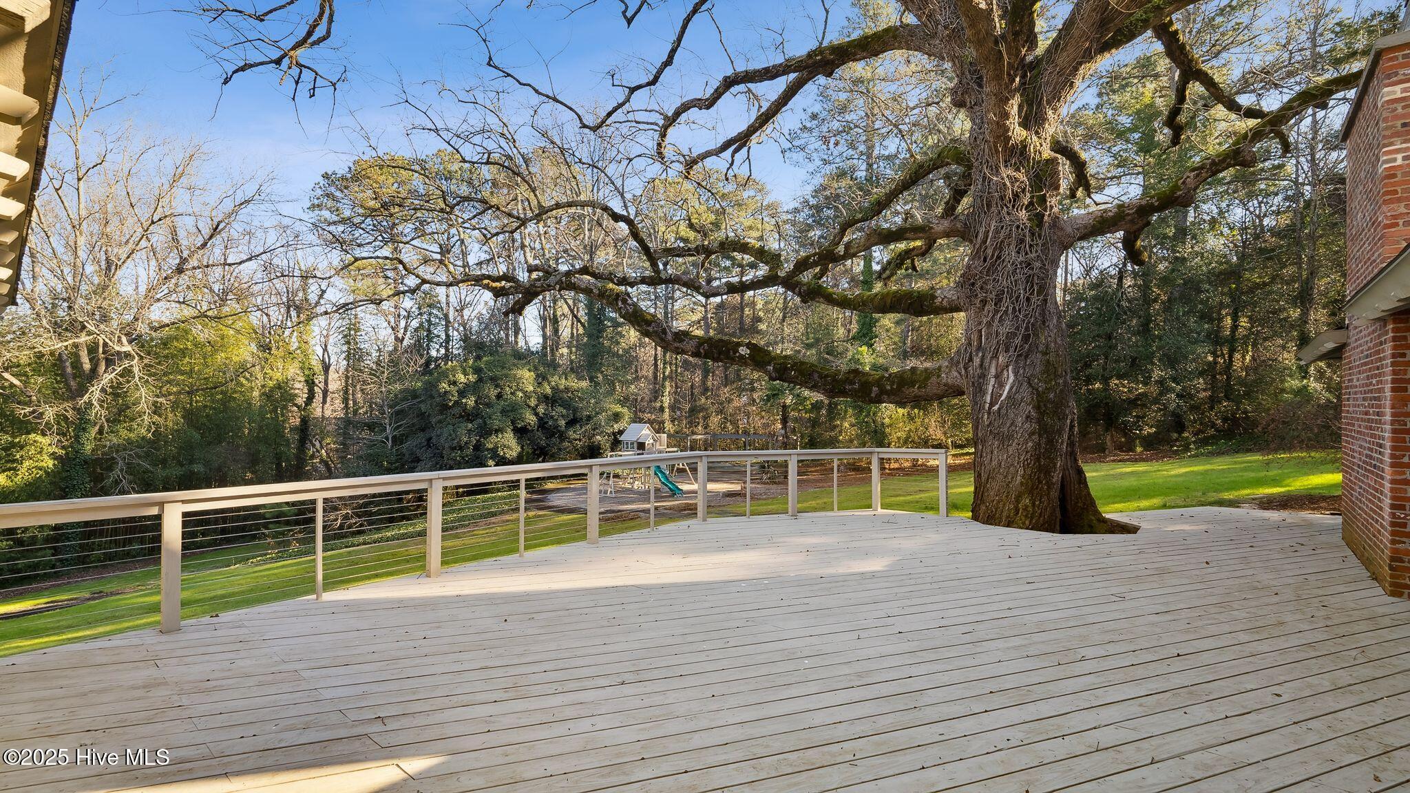 1645 E Indiana Avenue