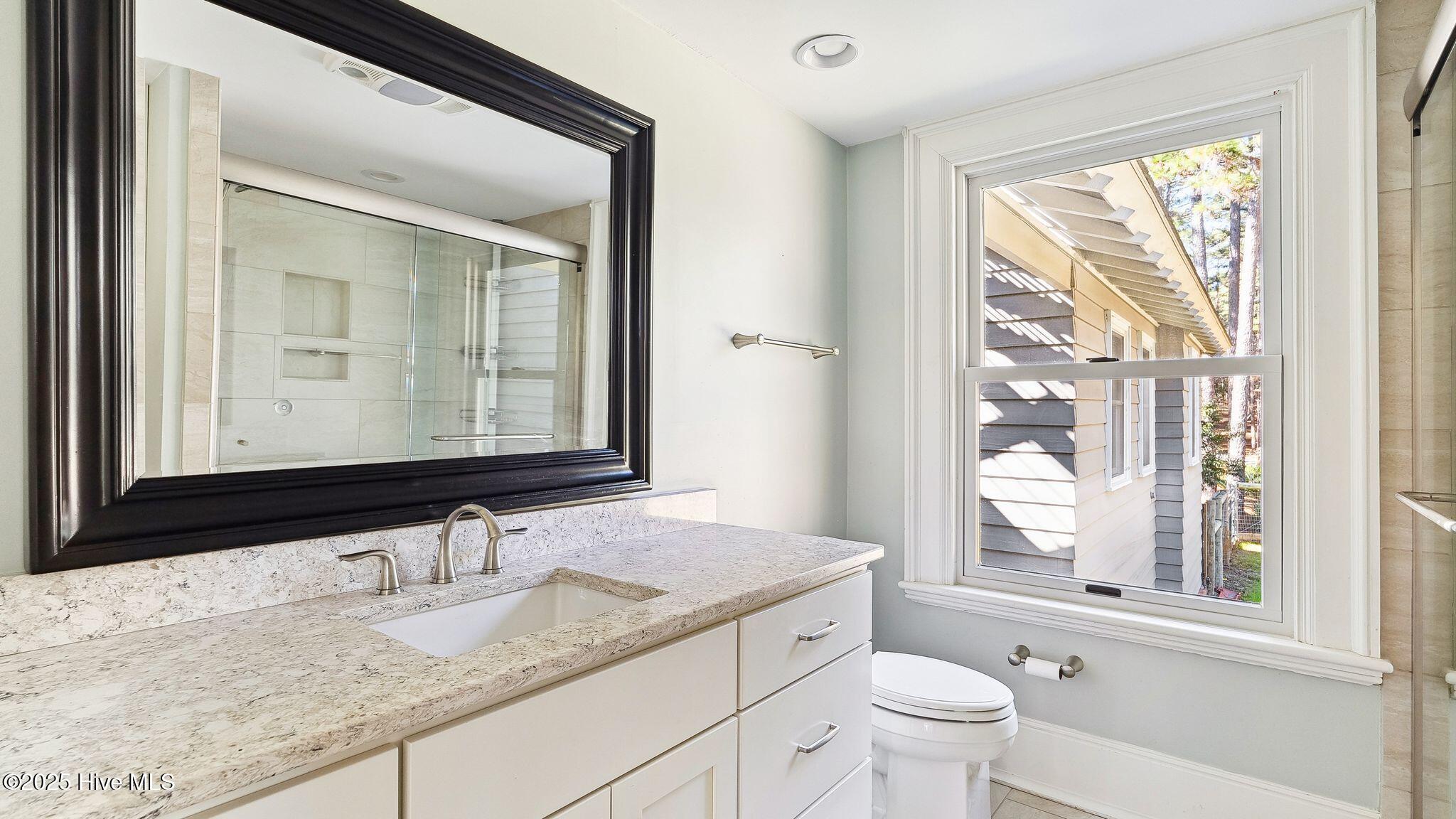 1645 E Indiana Avenue