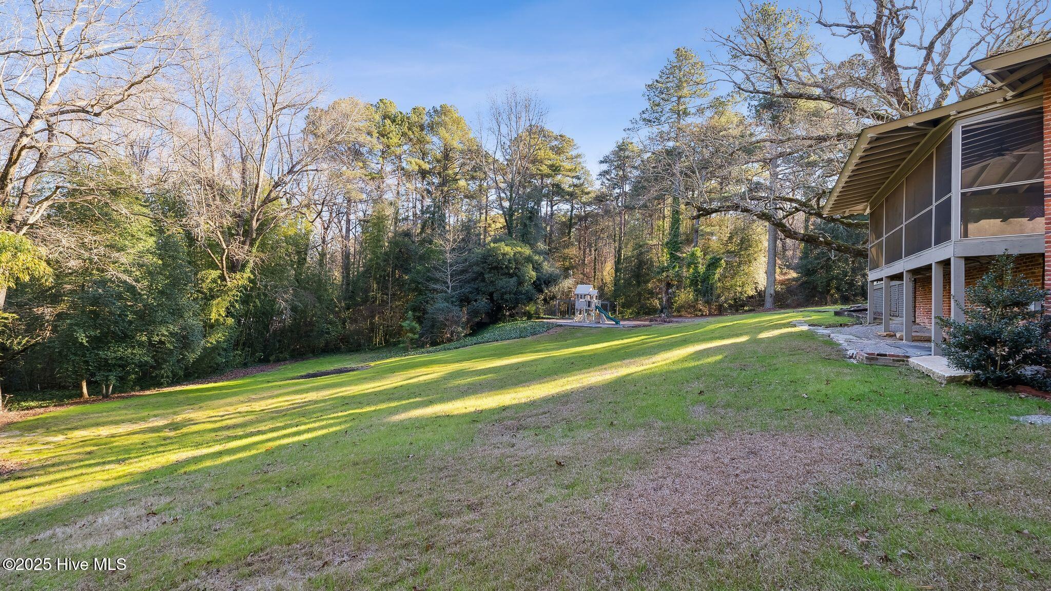 1645 E Indiana Avenue