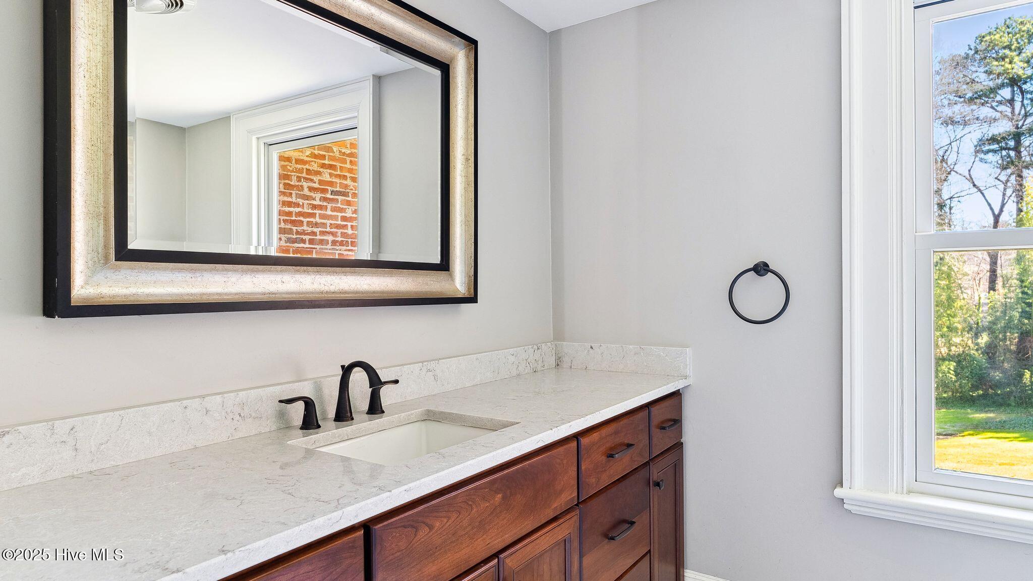 1645 E Indiana Avenue